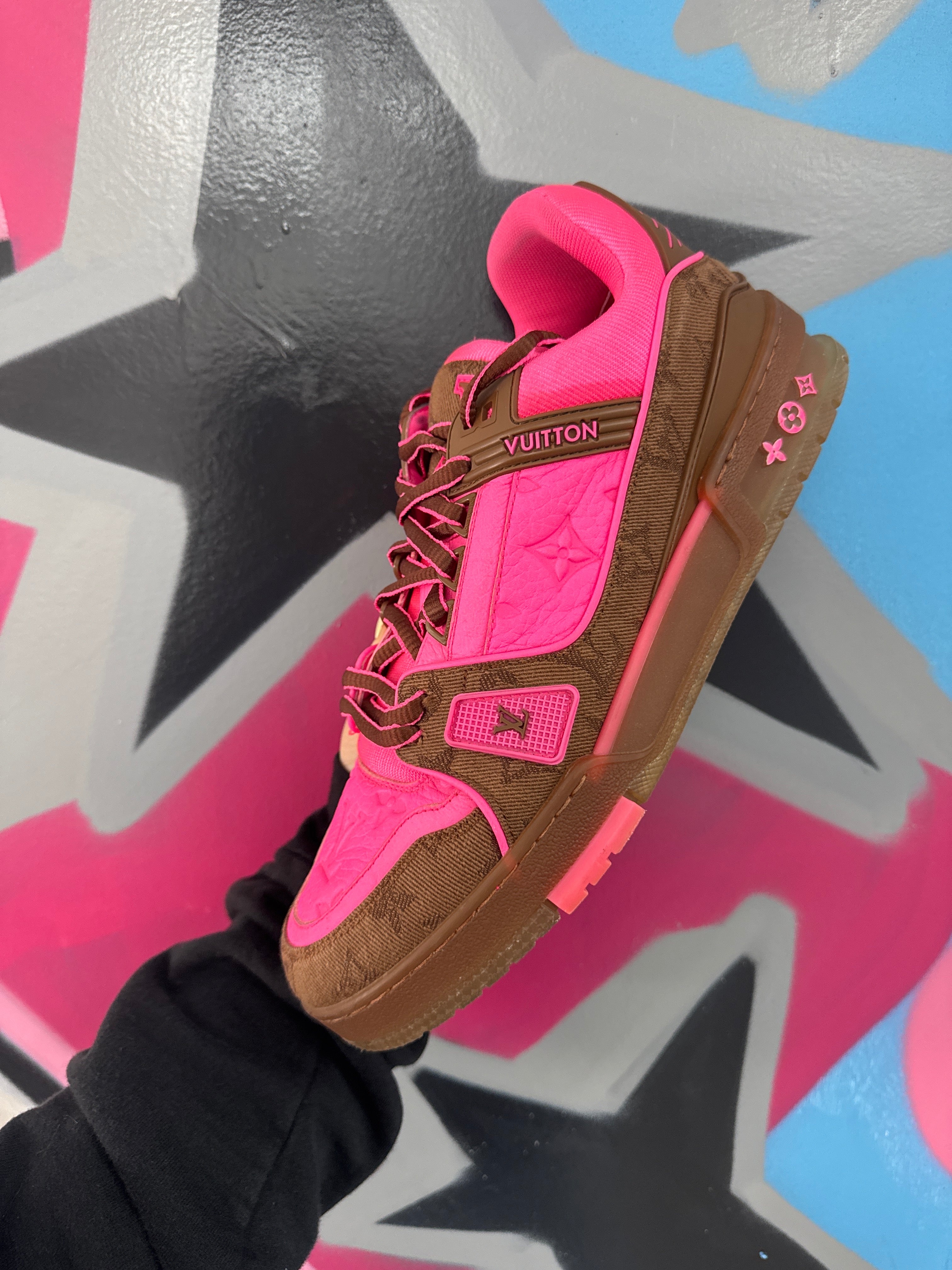 LV Trainer Brown Pink Used 8LV (US 9.5) No Box