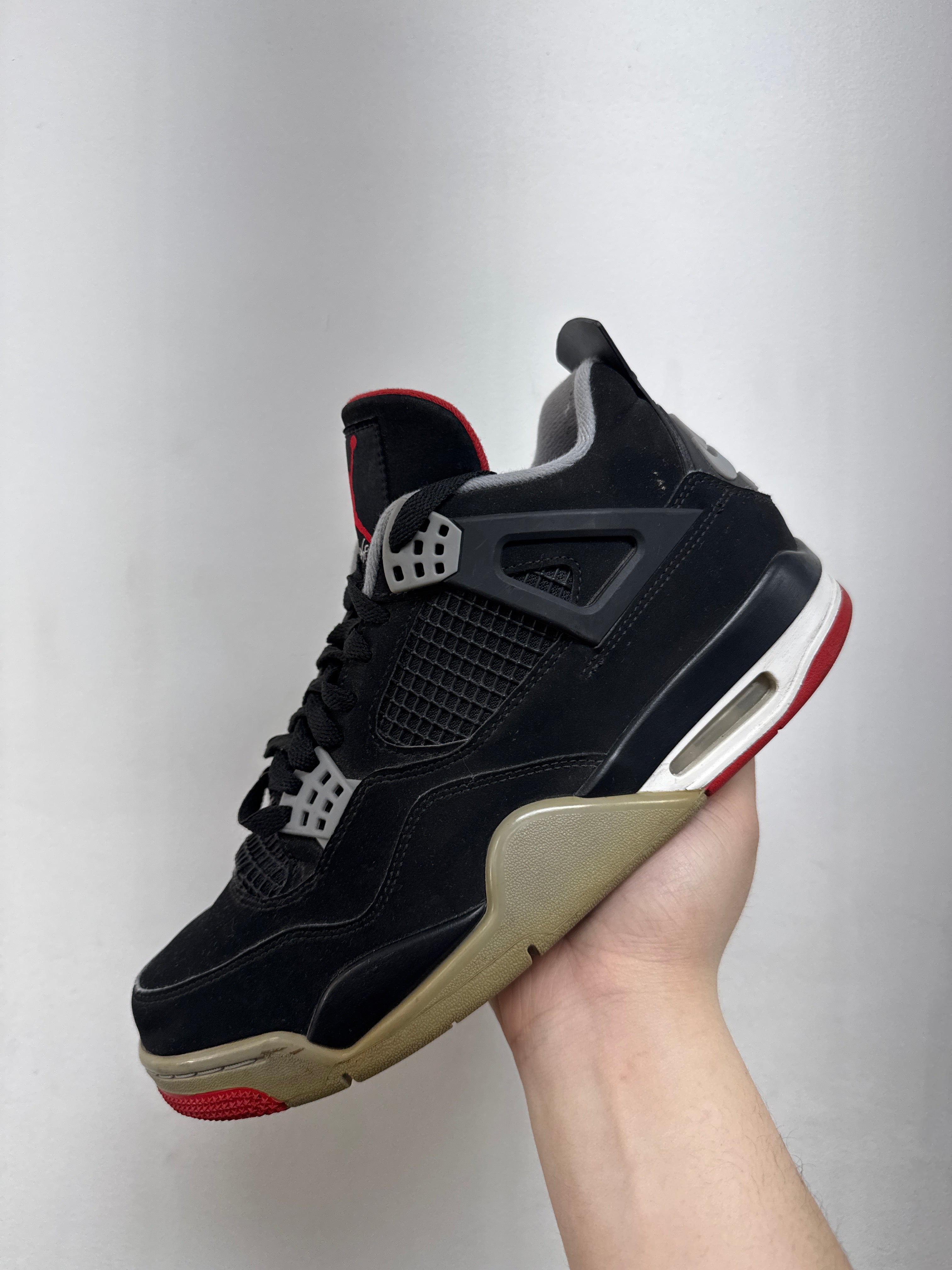 Jordan 4 Bred Sneakers