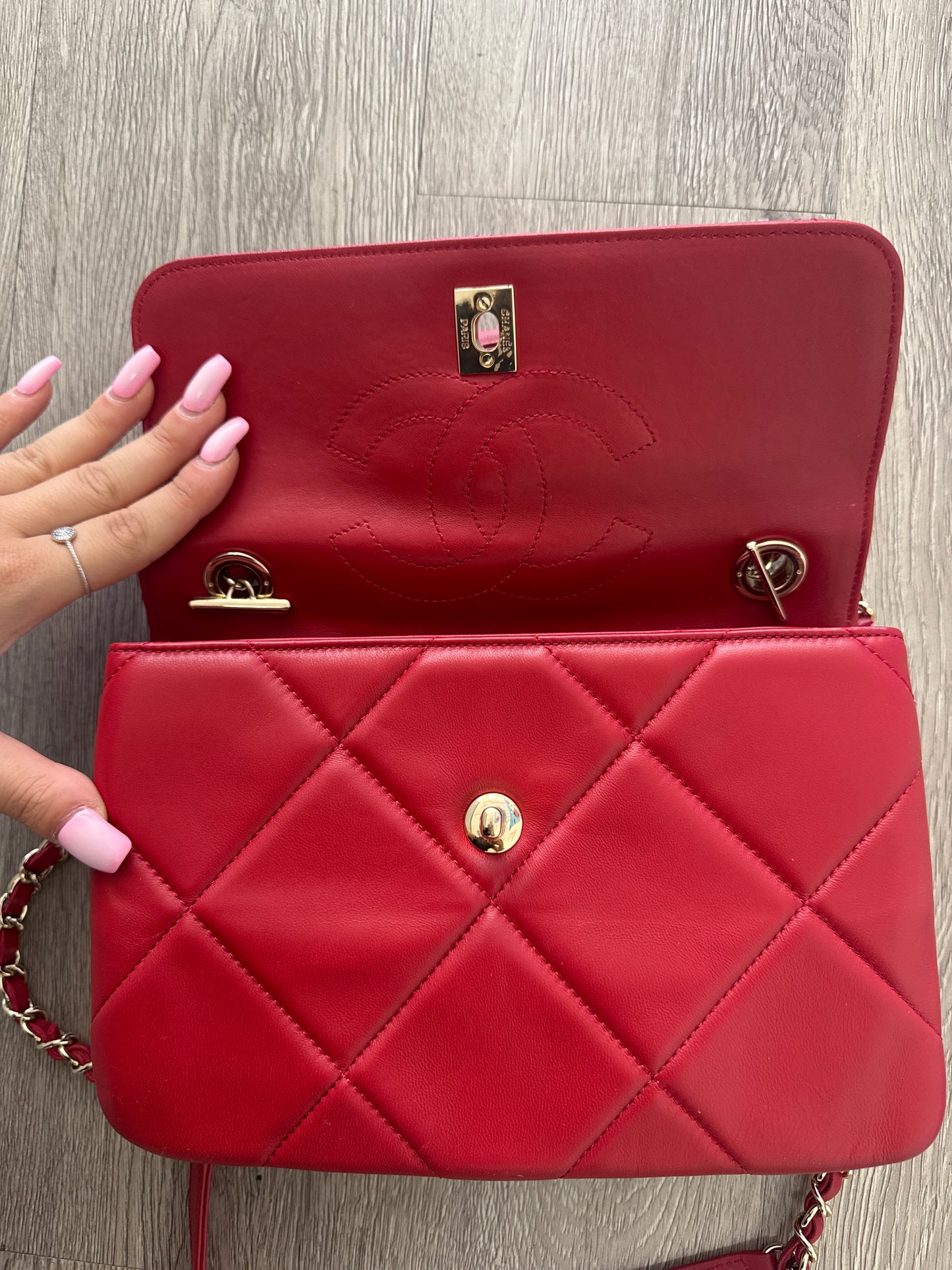 Chanel Red Trendy CC Bag Used Medium N/A