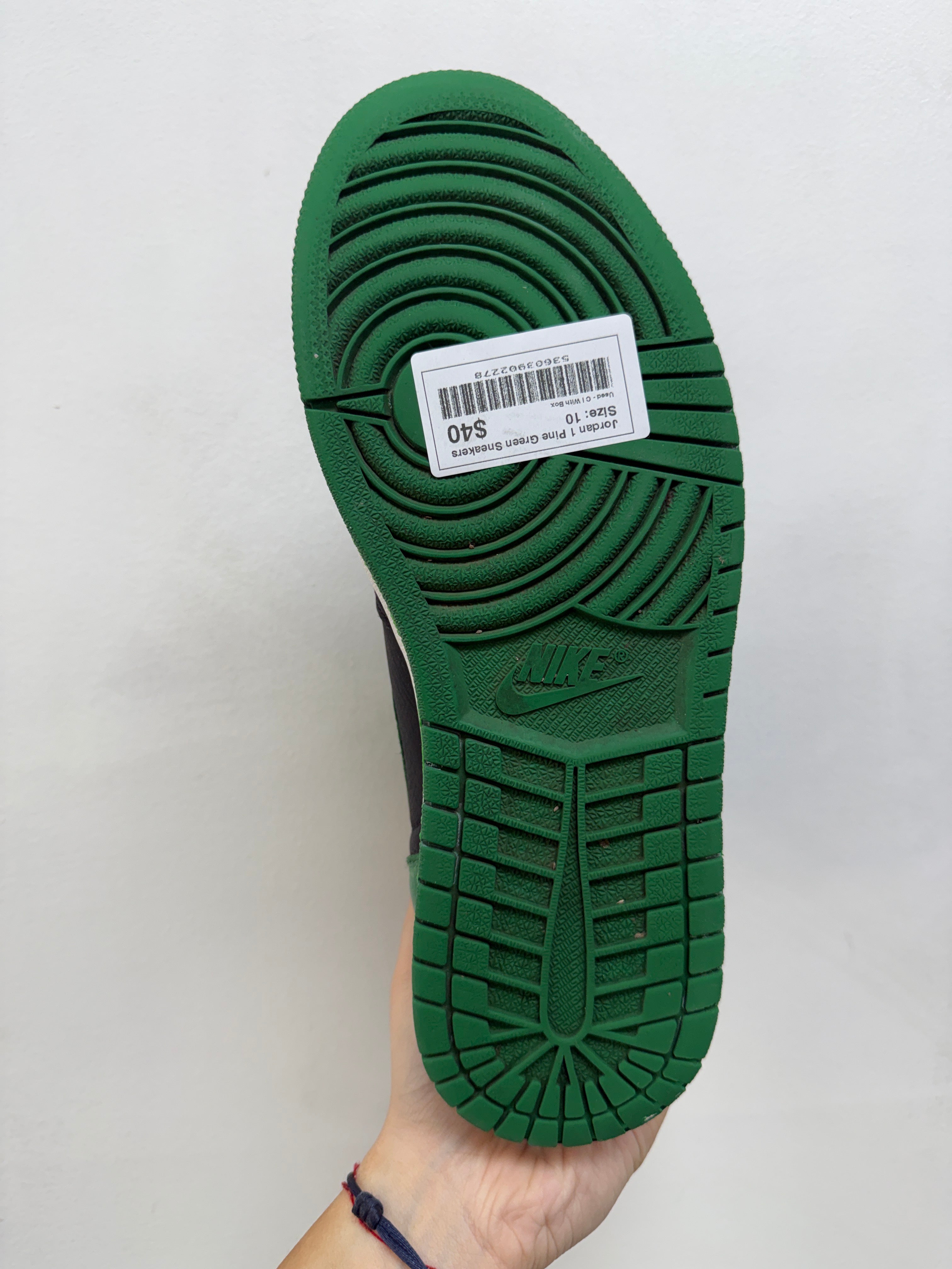 Jordan 1 Pine Green Sneakers