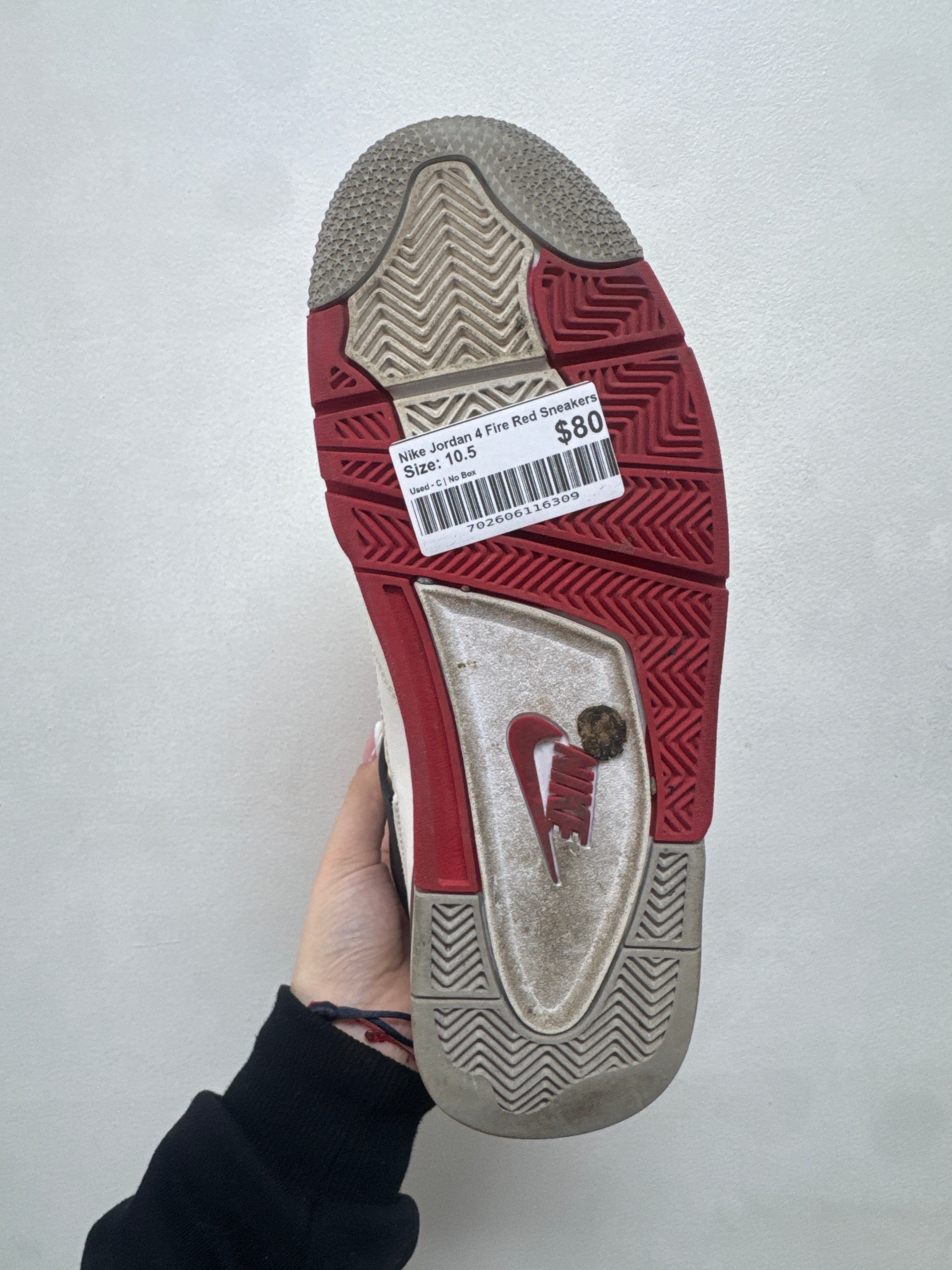 Nike Jordan 4 Fire Red Sneakers