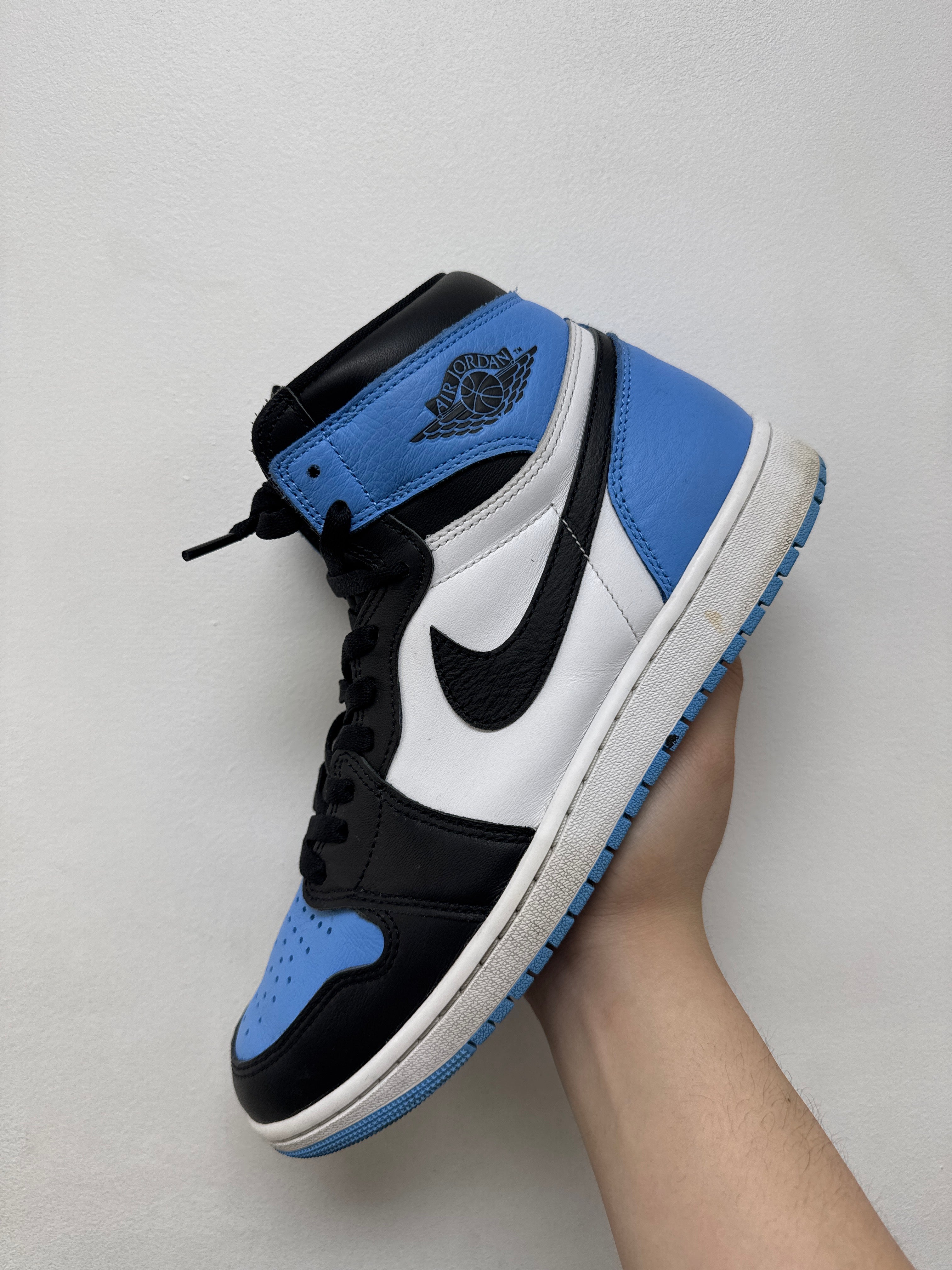 Jordan 1 UNC Toe Sneakers