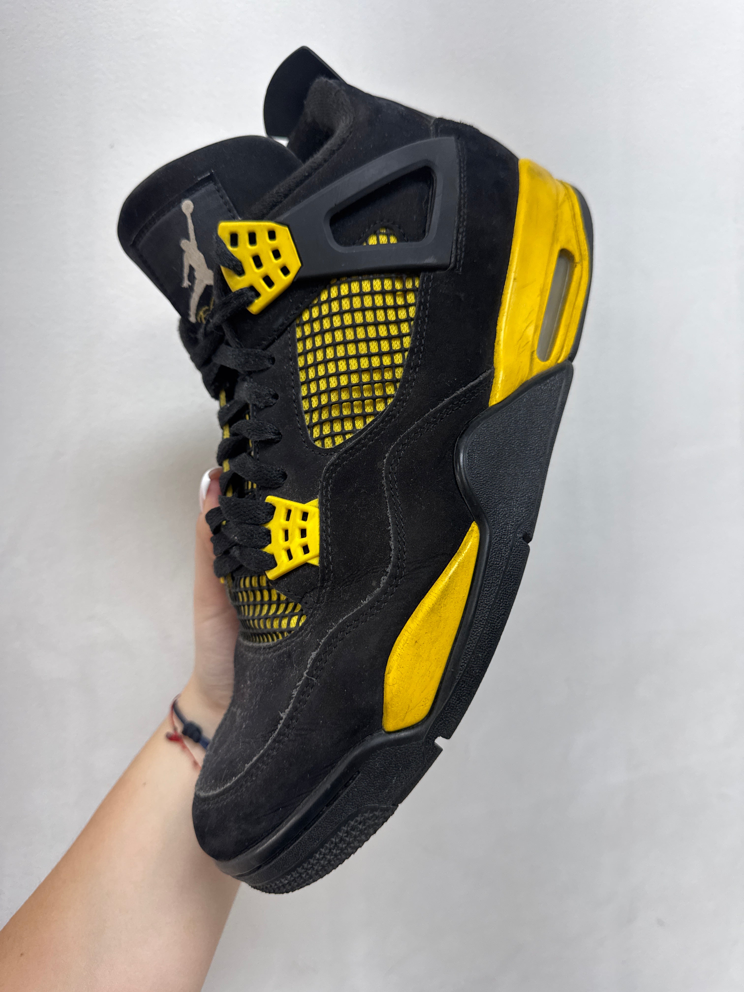 Jordan 4 Yellow Thunder Sneakers