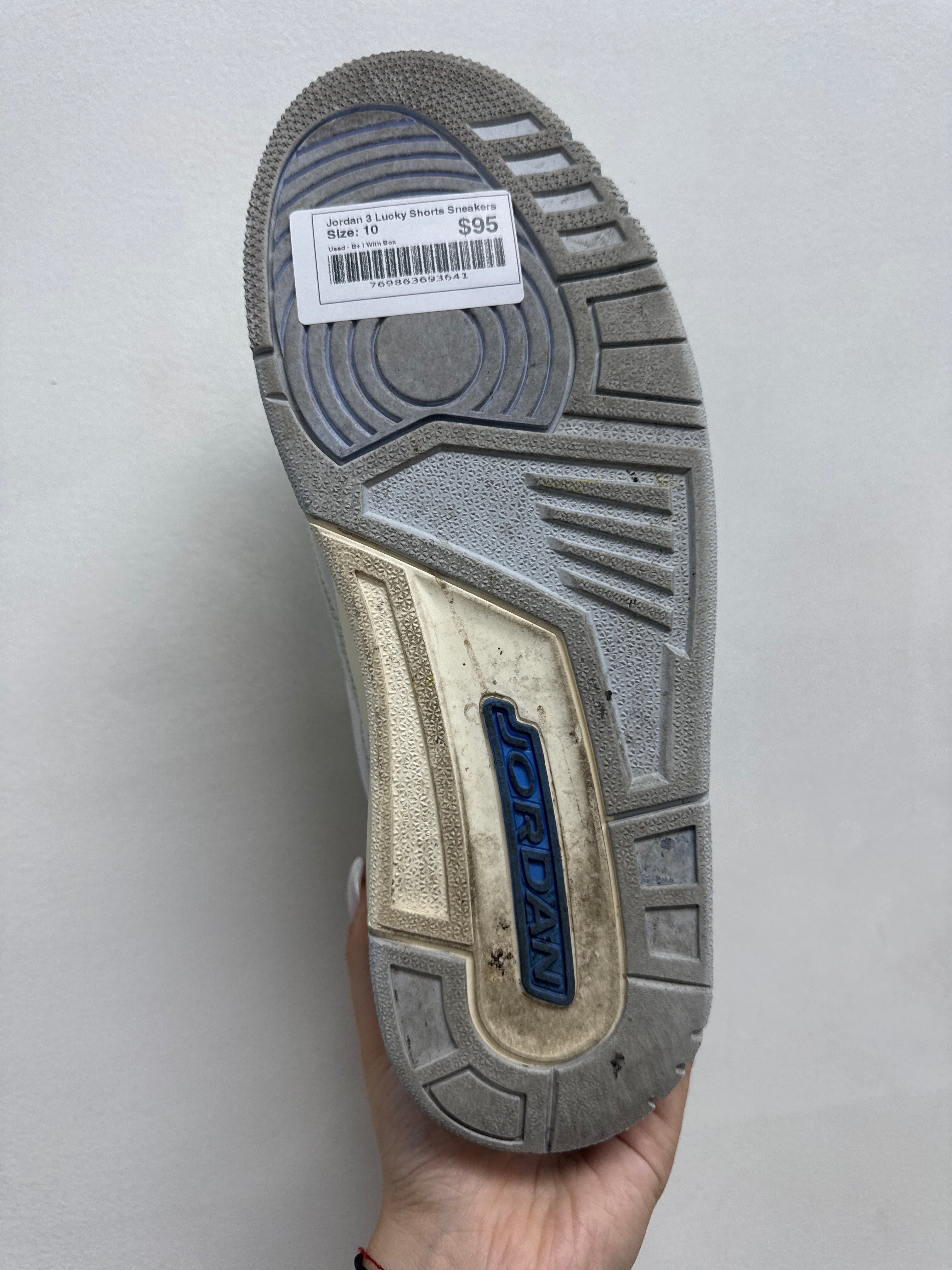 Jordan 3 Lucky Shorts Sneakers