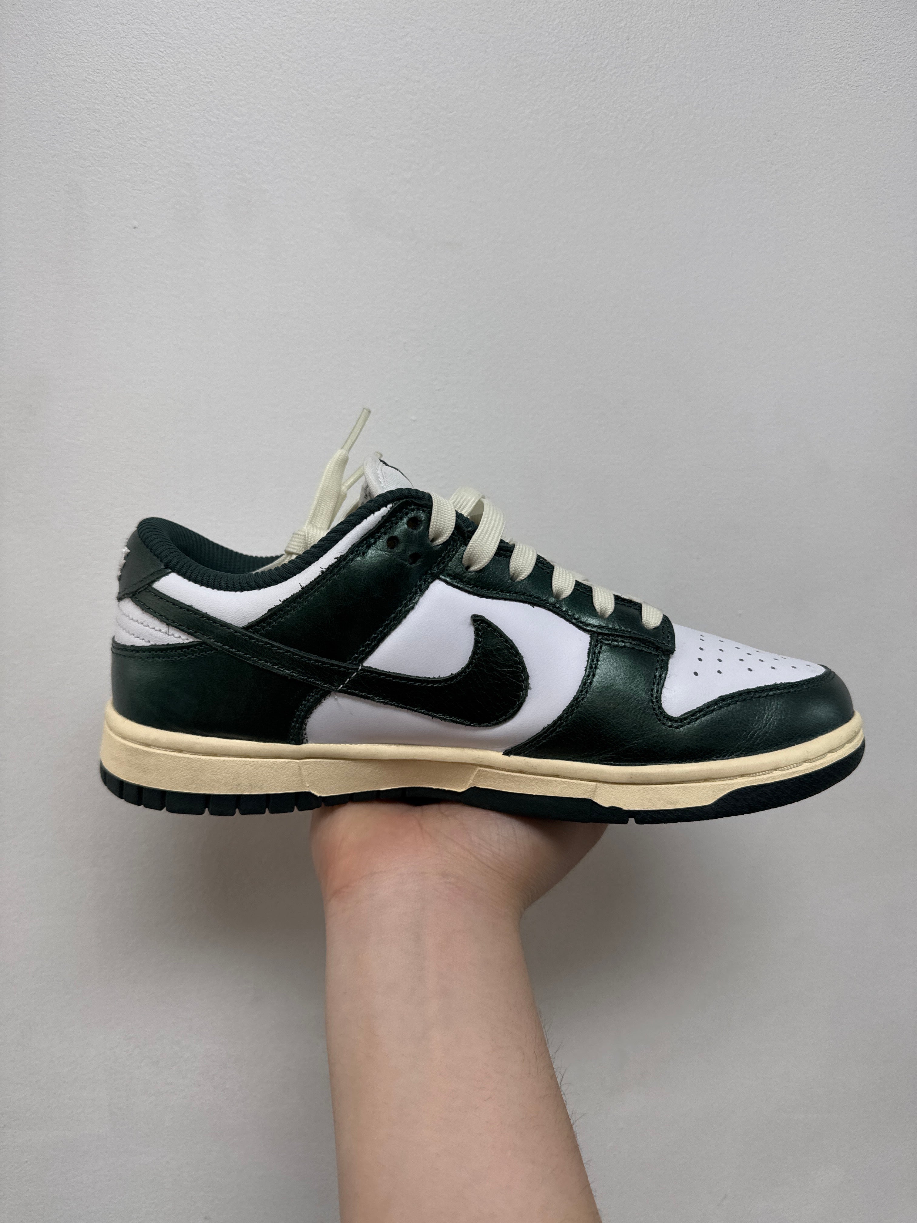 Nike Dunk Low Vintage Green Sneakers