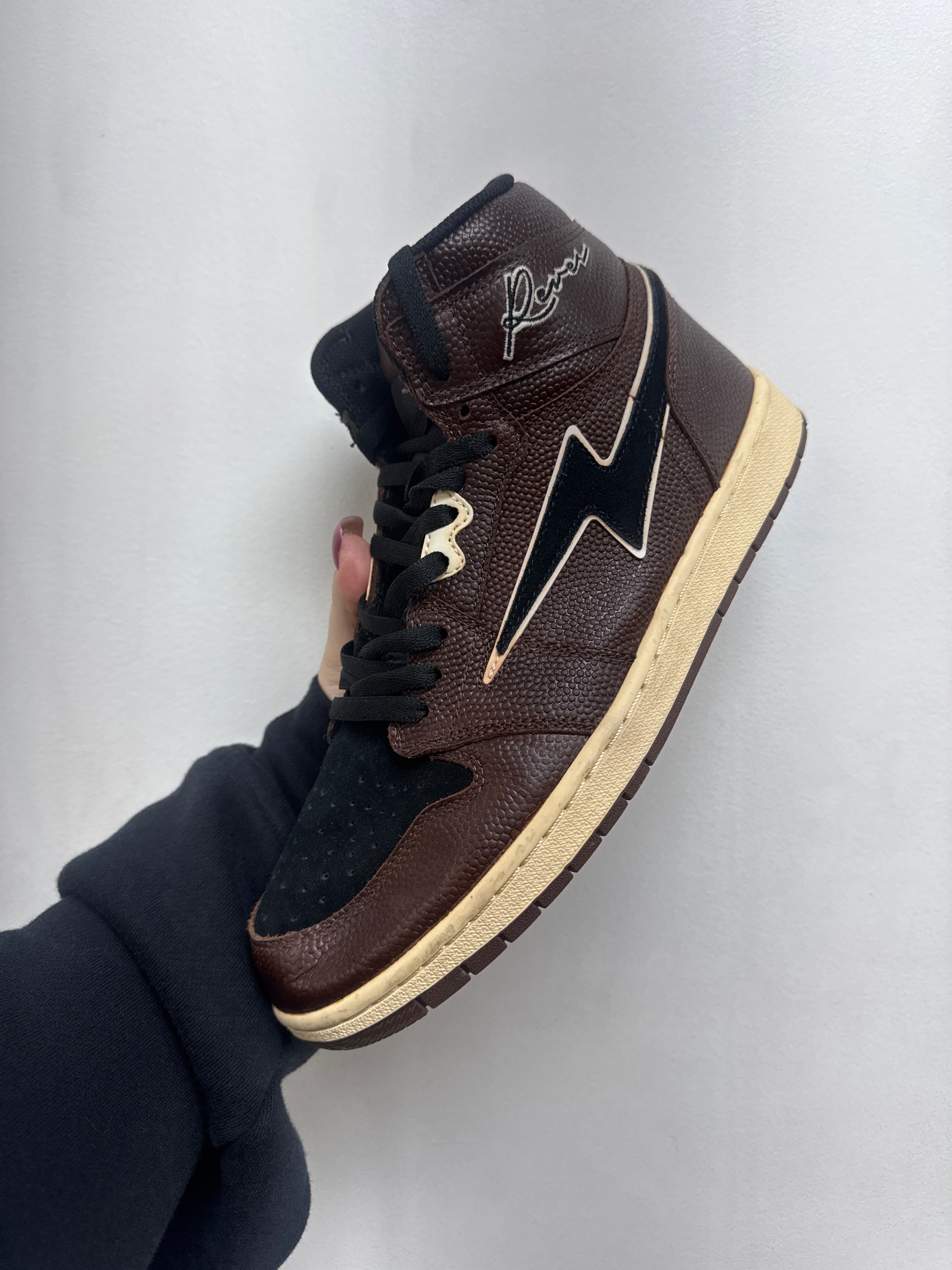 Air Kiy Brown Leather Sneakers