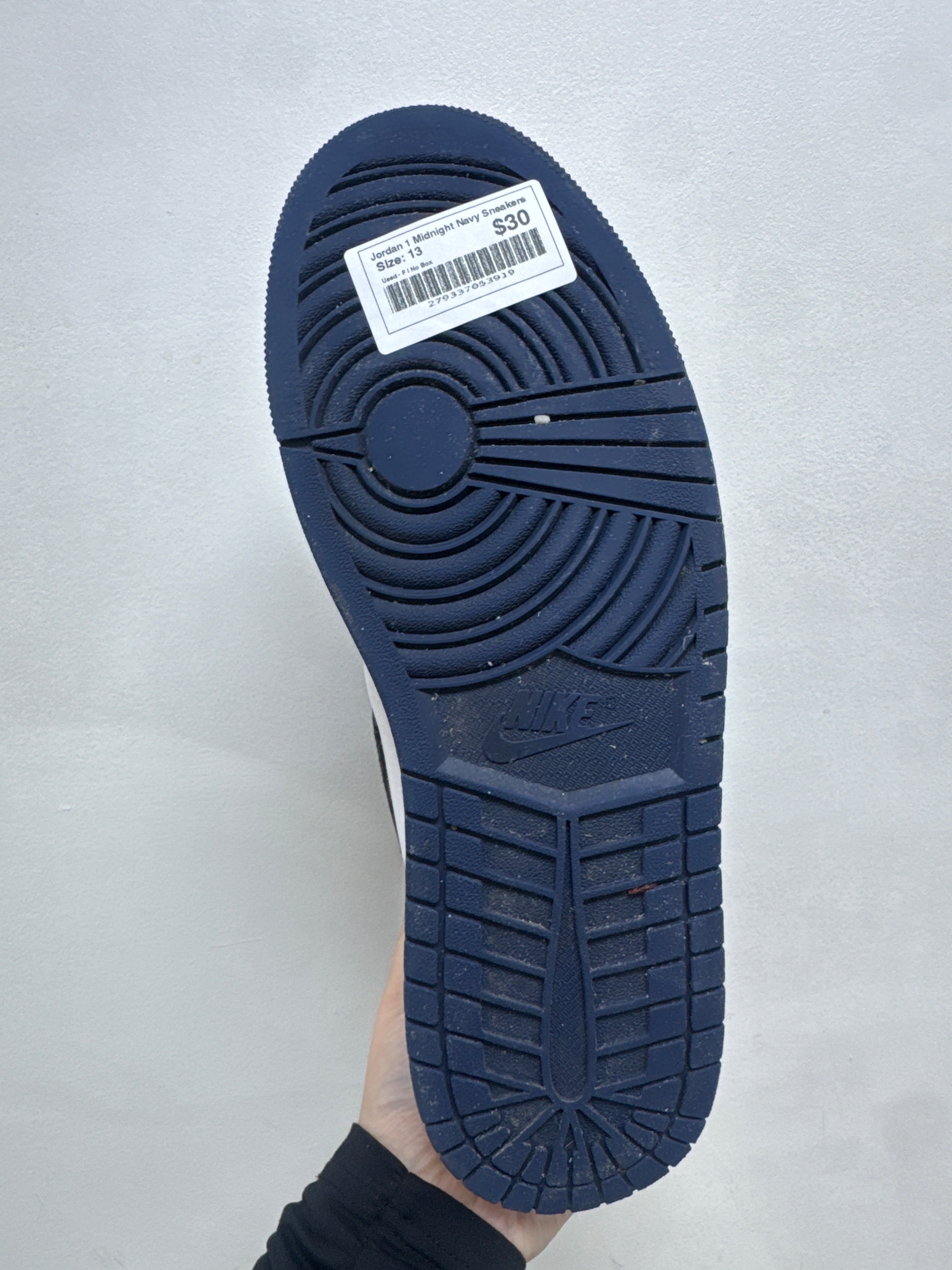 Jordan 1 Midnight Navy Sneakers