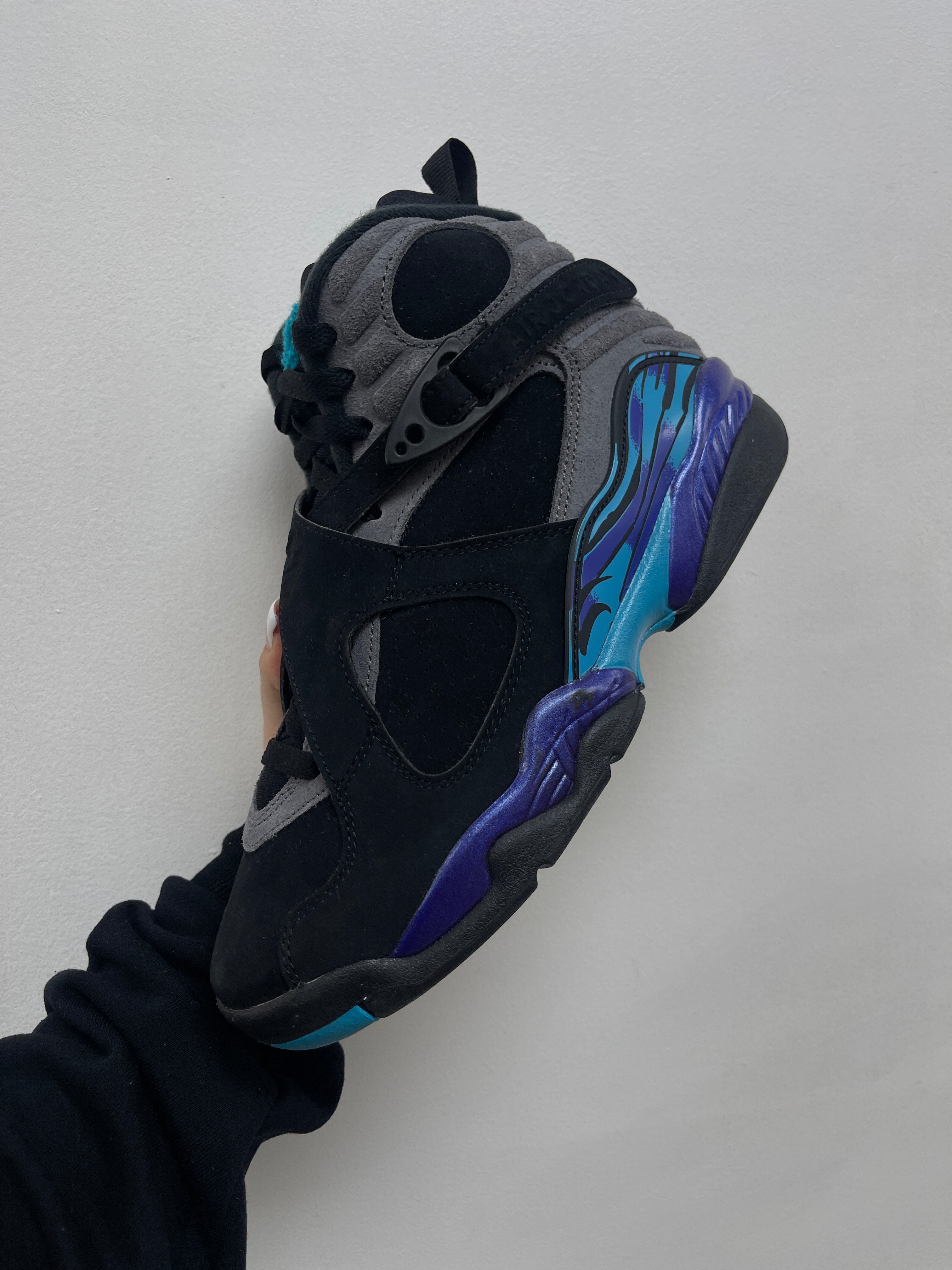 Jordan 8 Aqua Sneakers