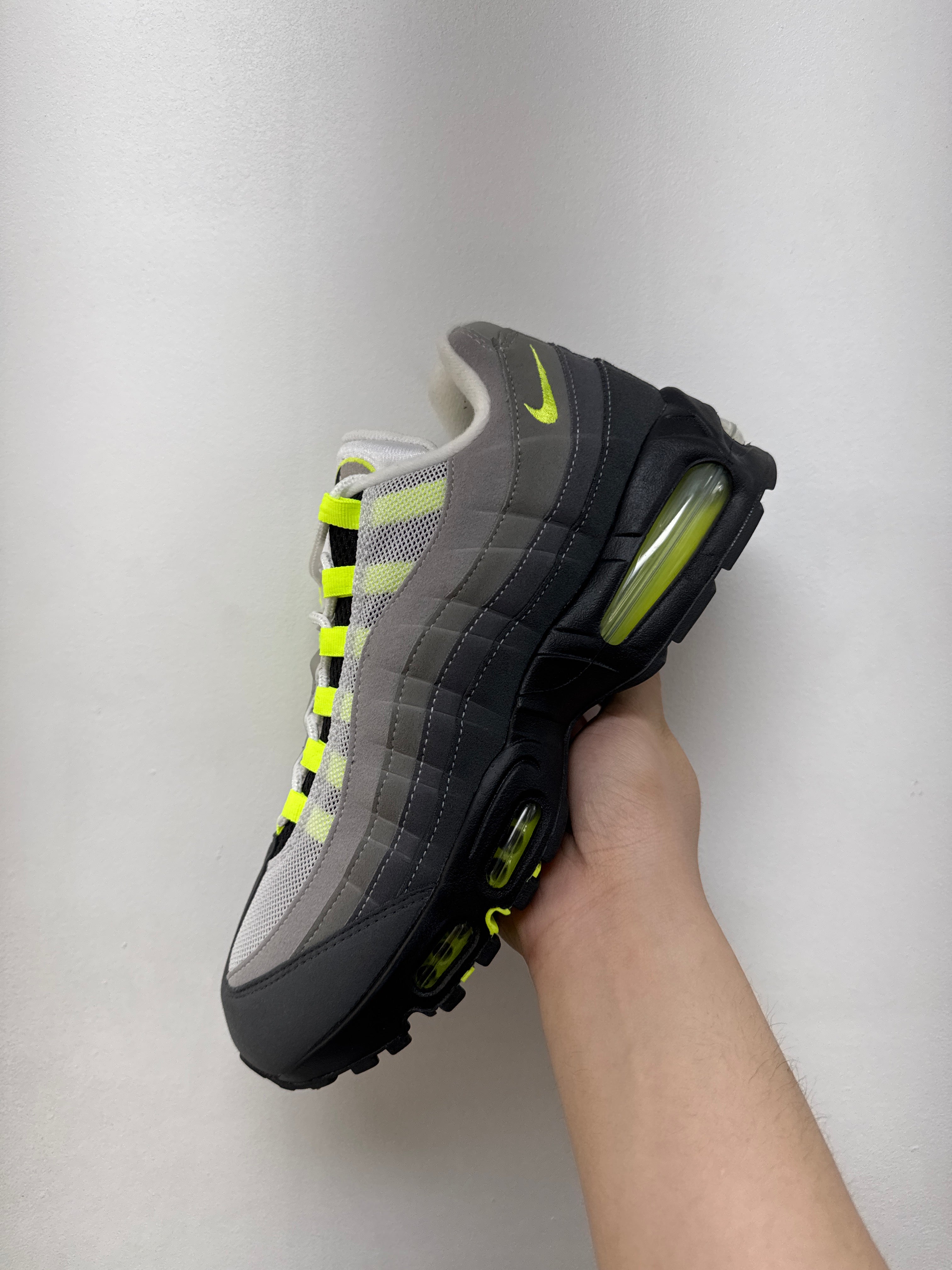 Nike AM95 Neon Sneakers