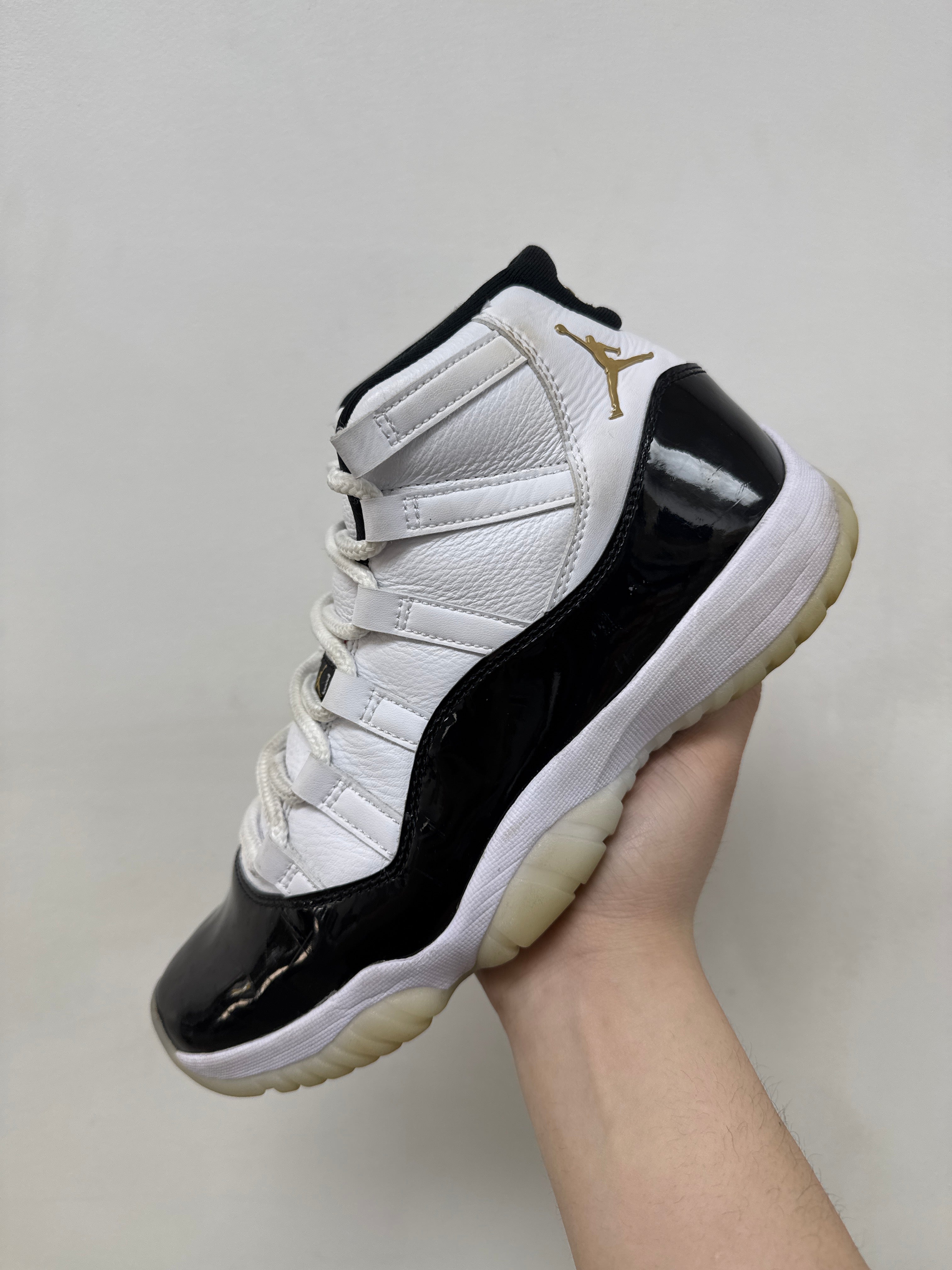 Jordan 11 DMP Sneakers