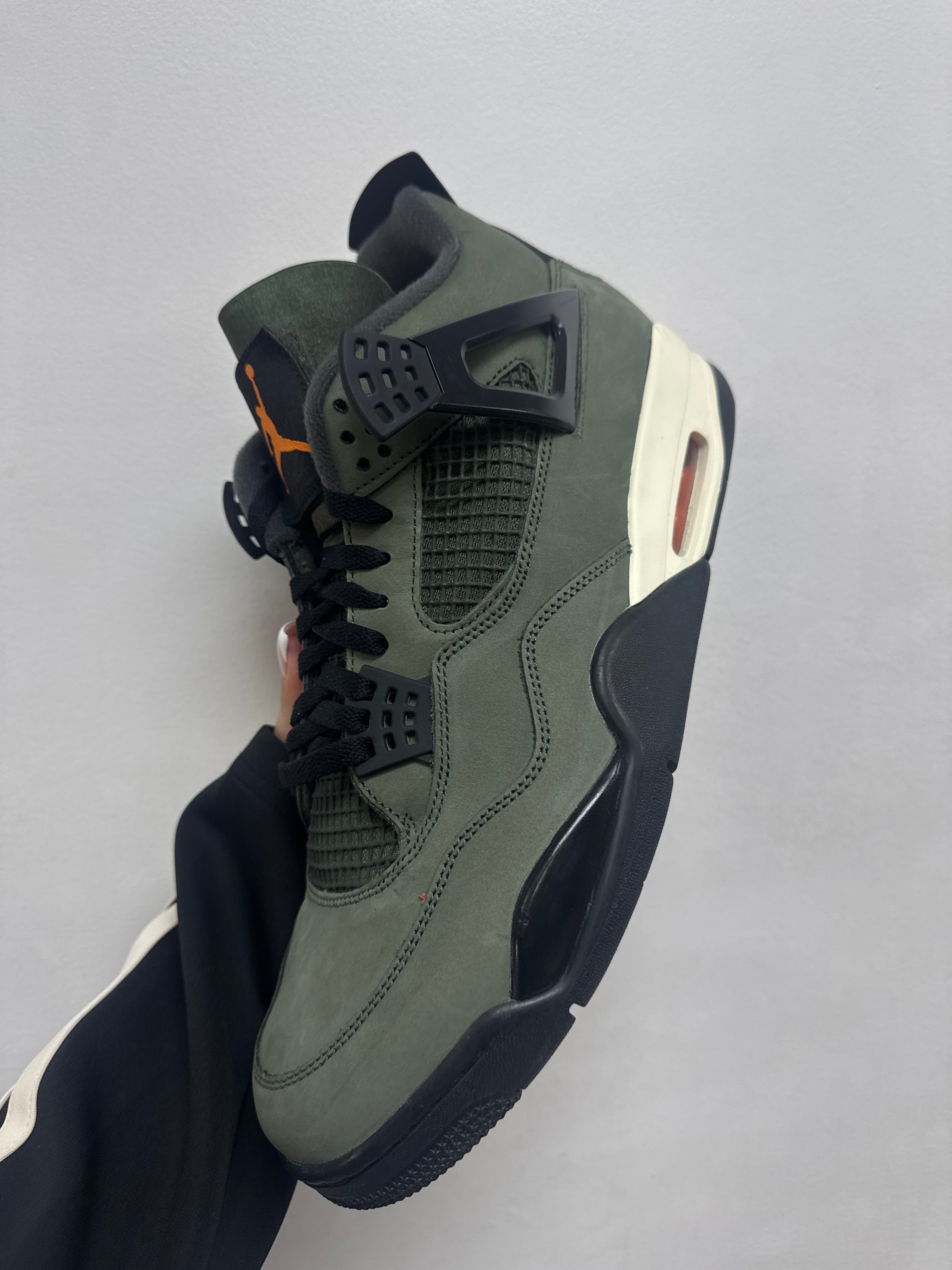 Jordan 4 x UNDFTD Sneakers
