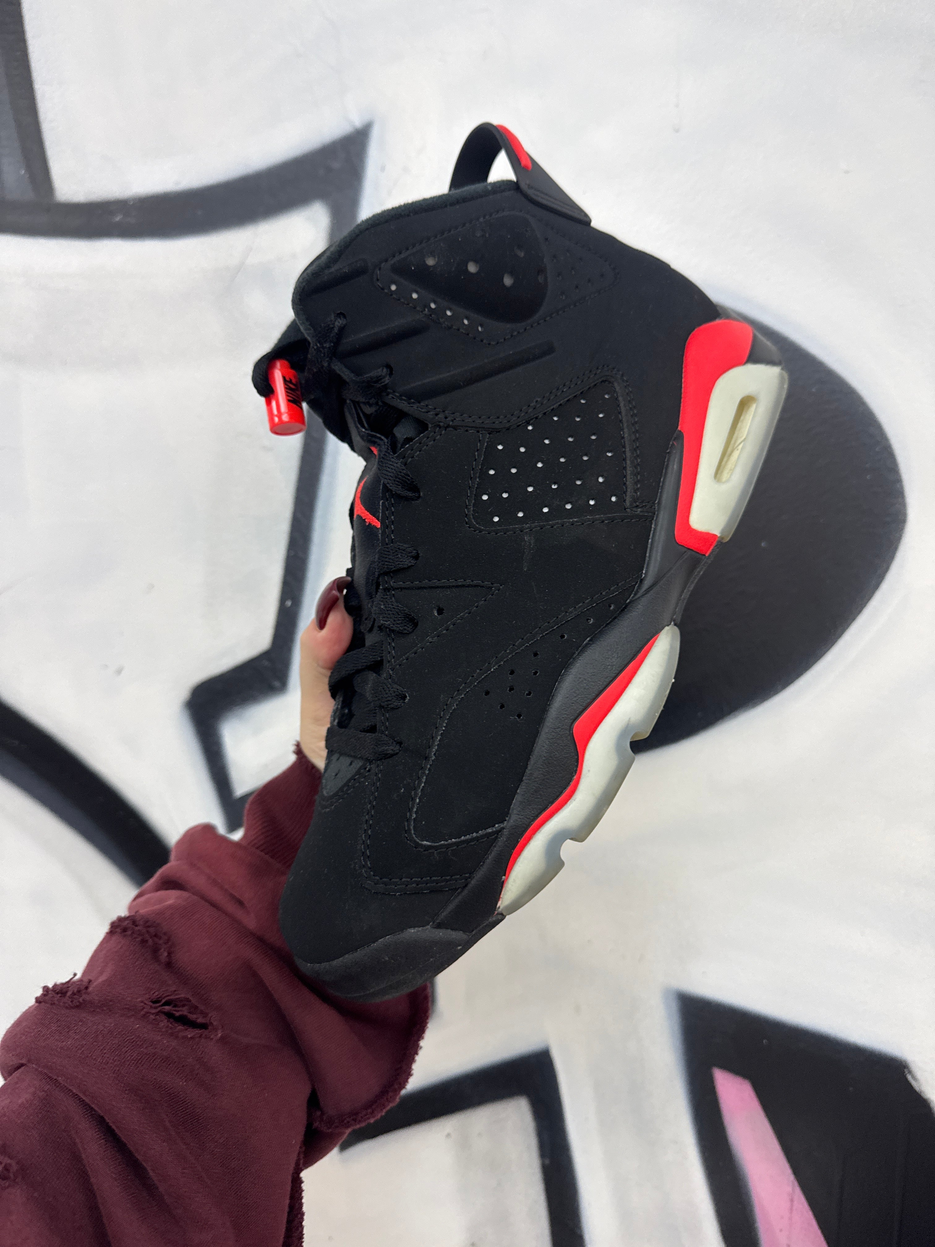Jordan 6 Infared Sneakers
