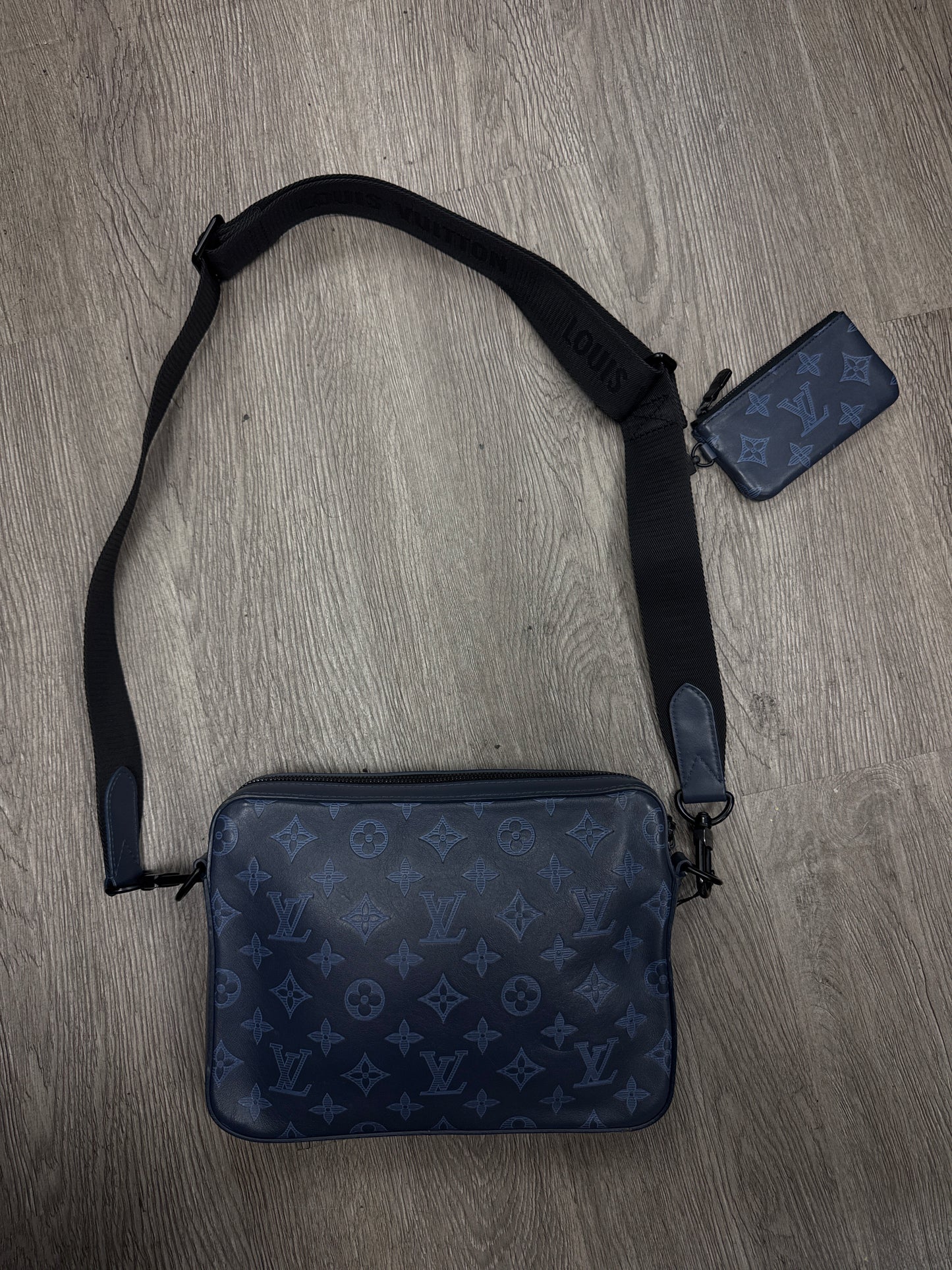 Louis Vuitton Duo Messenger Bag Bag