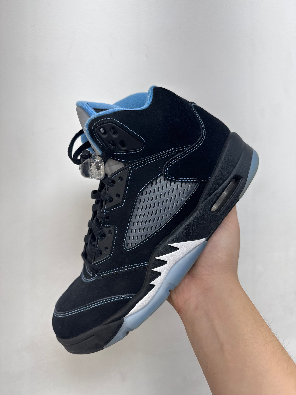 Jordan 5 University Blue Sneakers