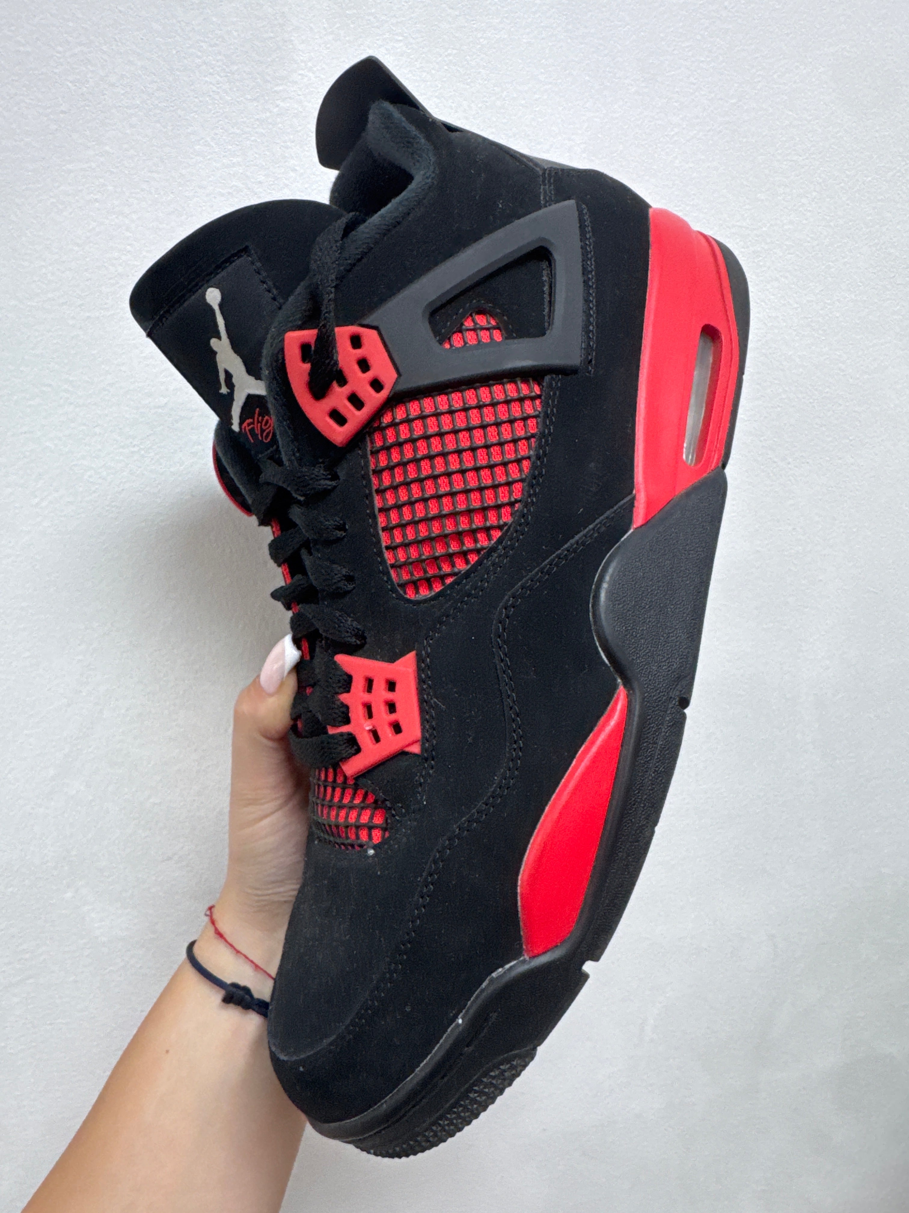 Jordan 4 Red Thunder Sneakers
