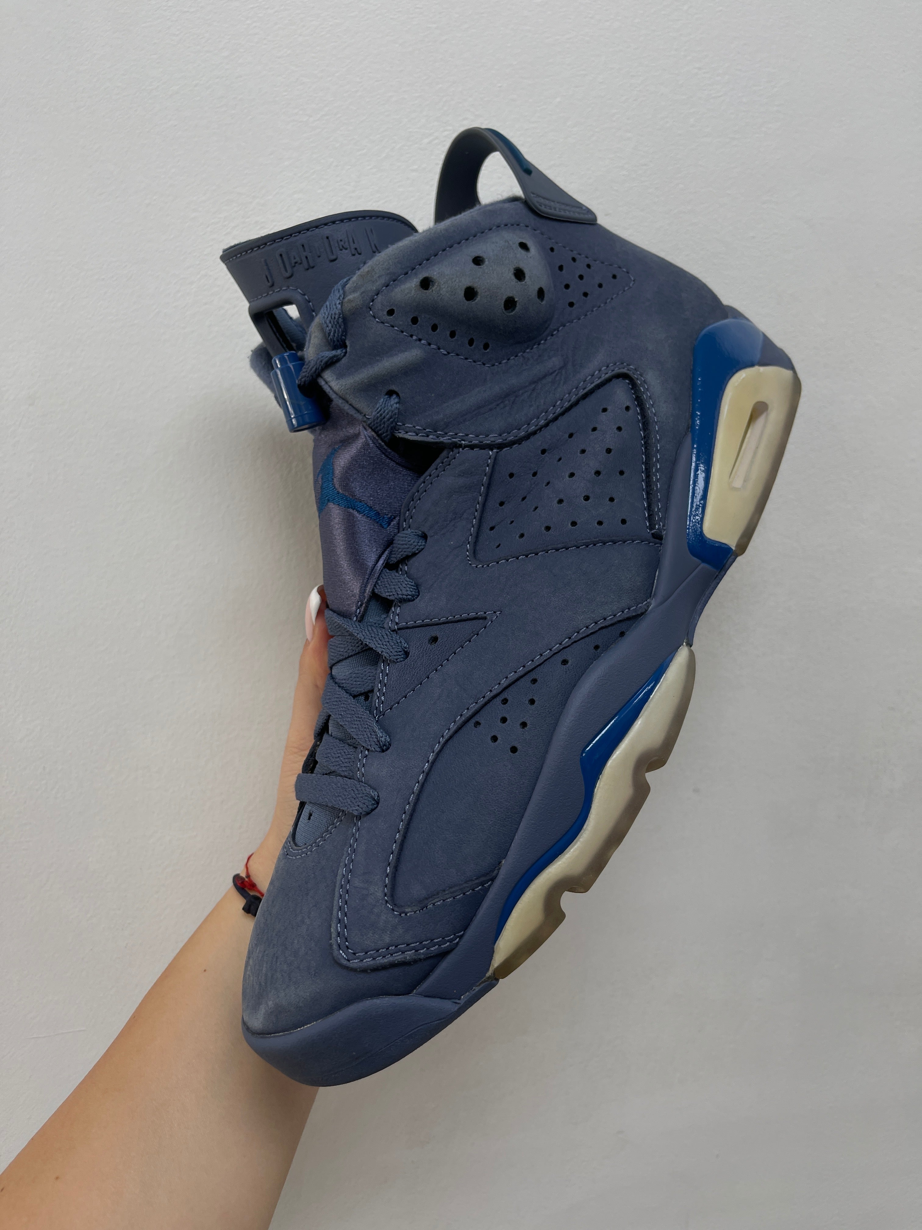 Jordan 6 Diffused Blue Sneakers