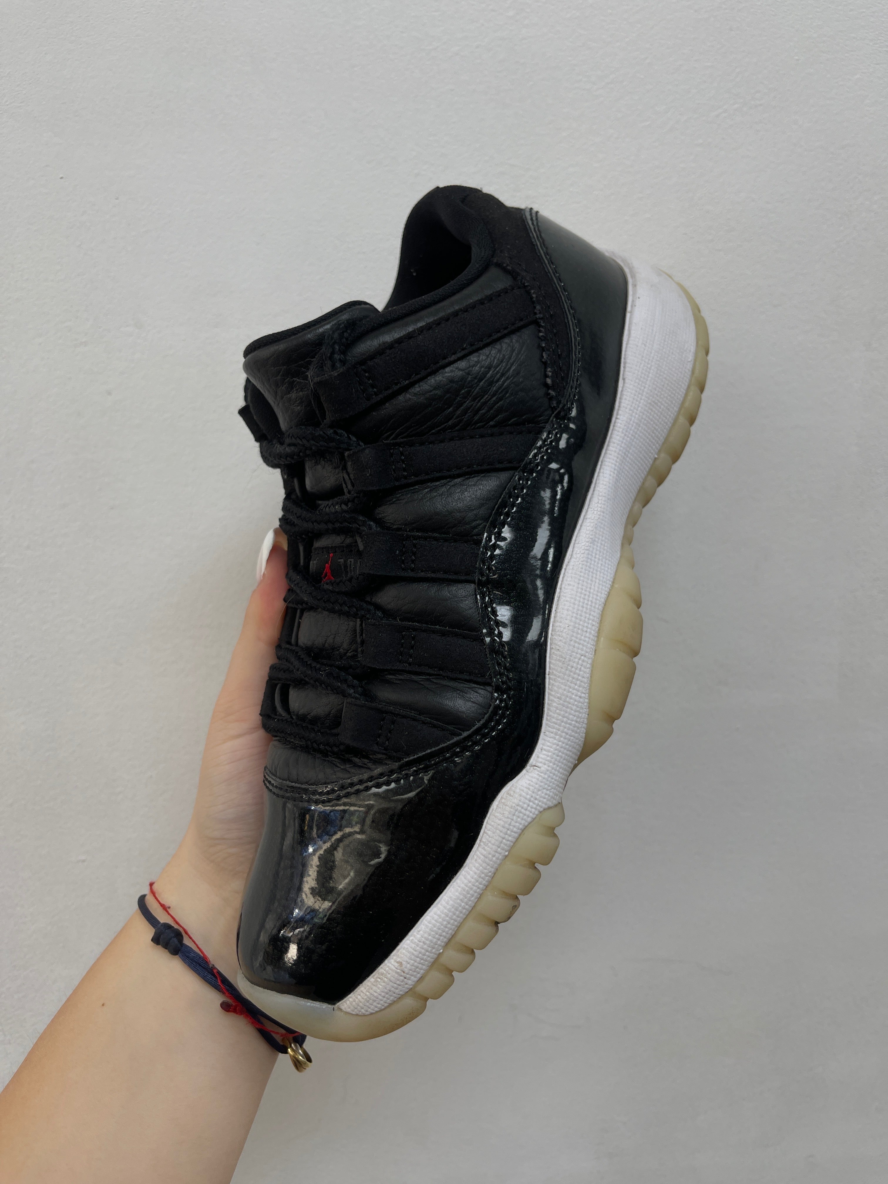 Jordan 11 Low 72-10 Sneakers