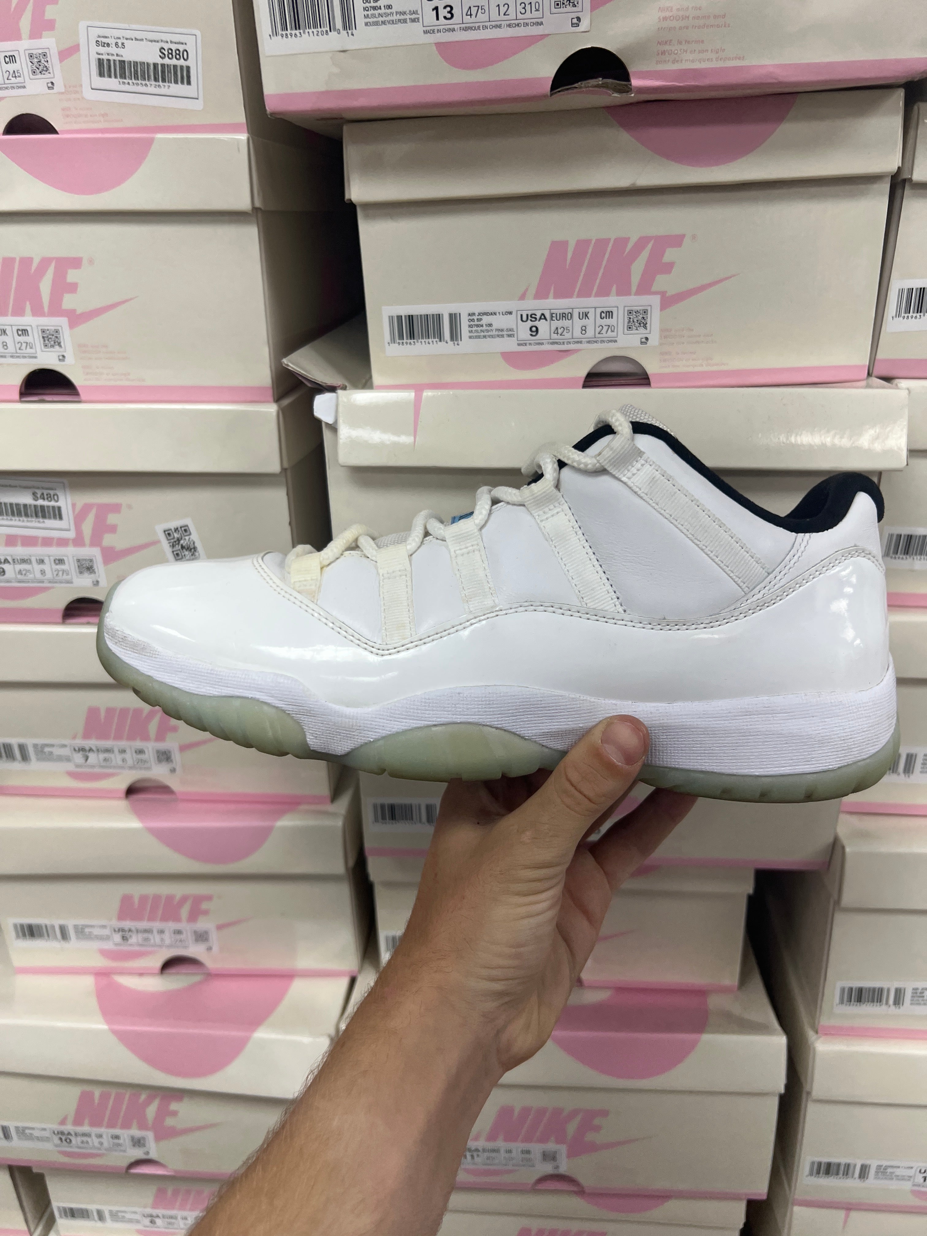 Jordan 11 Low Legend Blue Sneakers