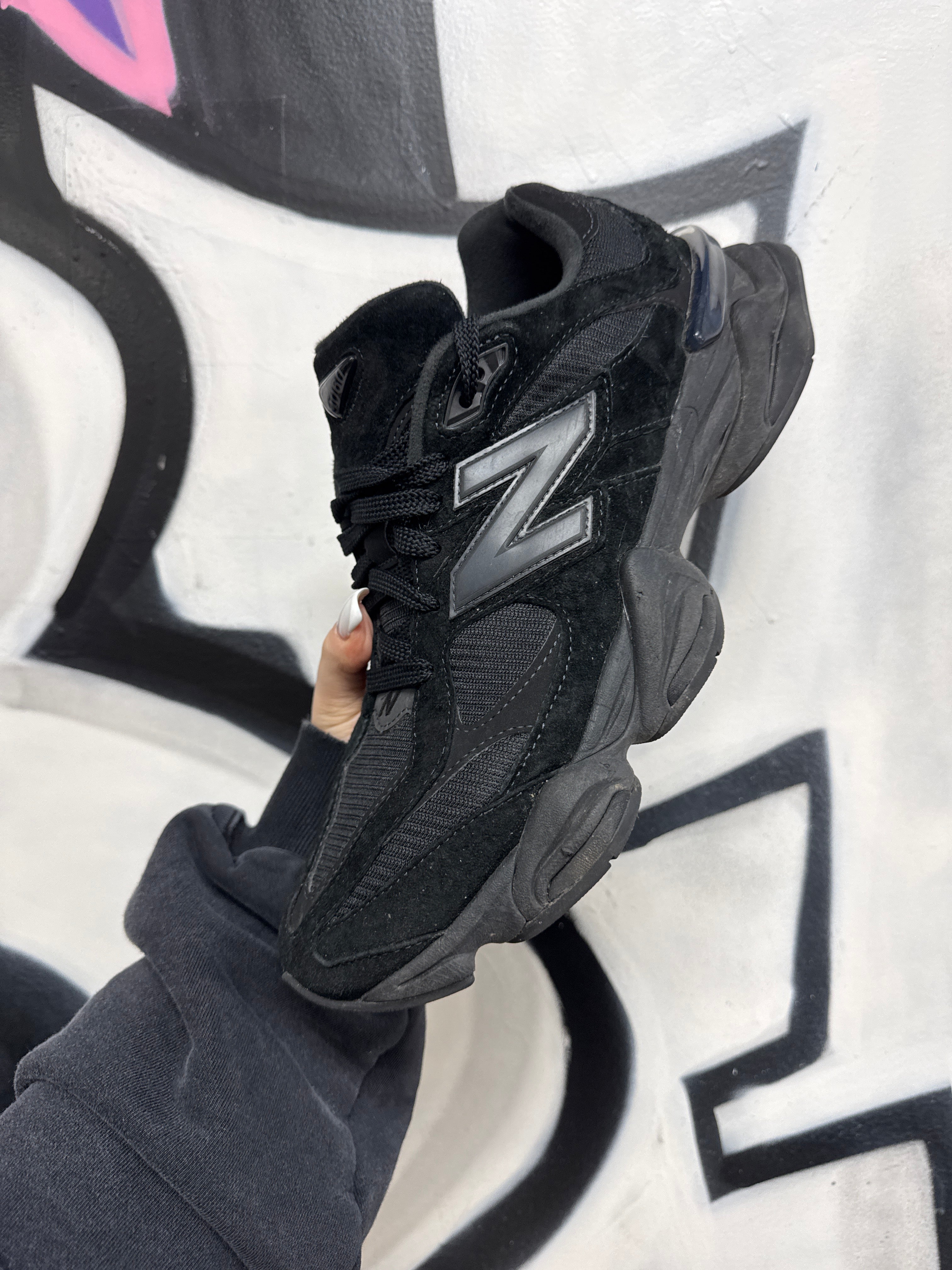 New Balance Black 9060 Sneakers