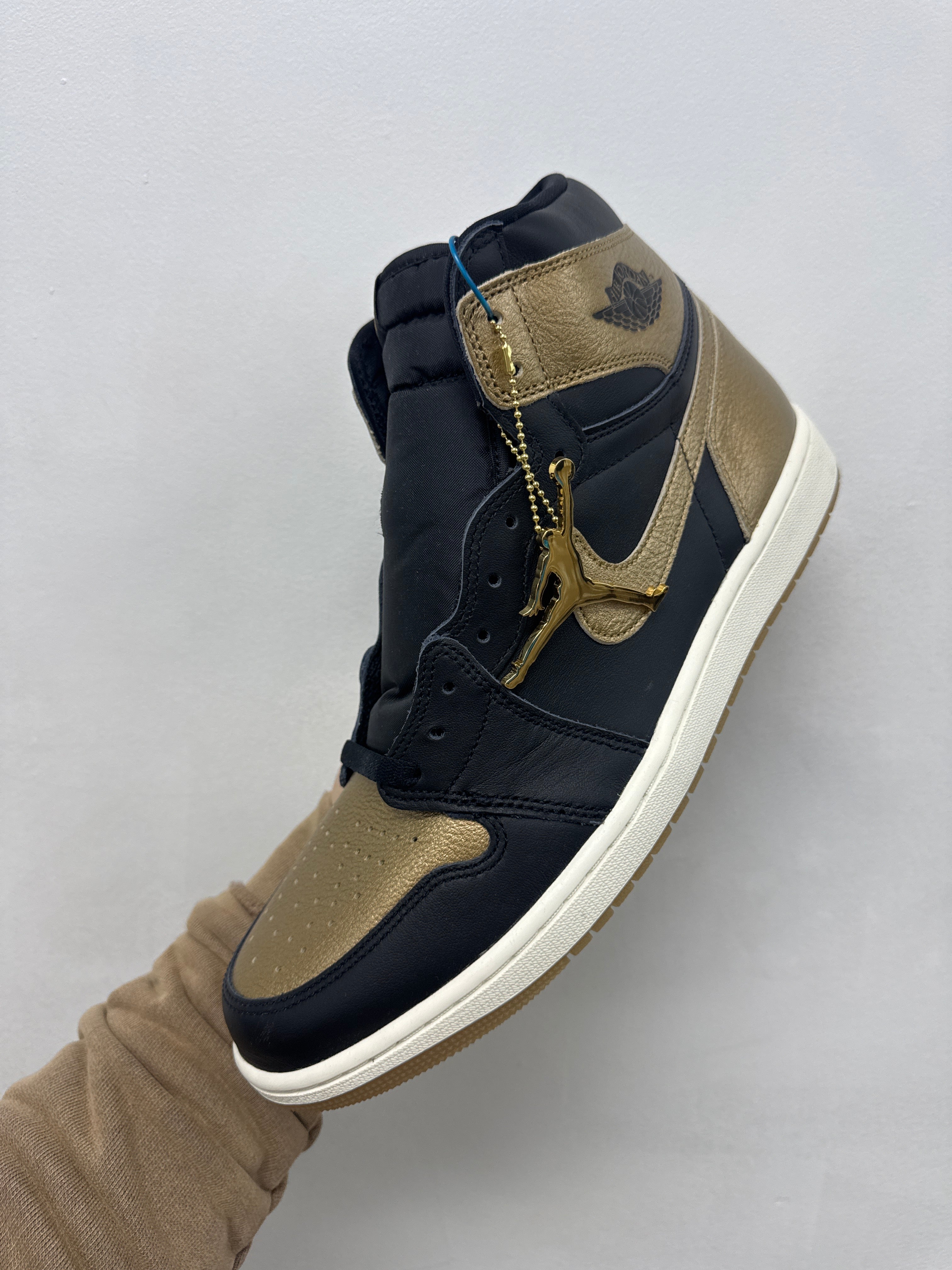 Nike Jordan 1 Black Metallic Gold Sneakers