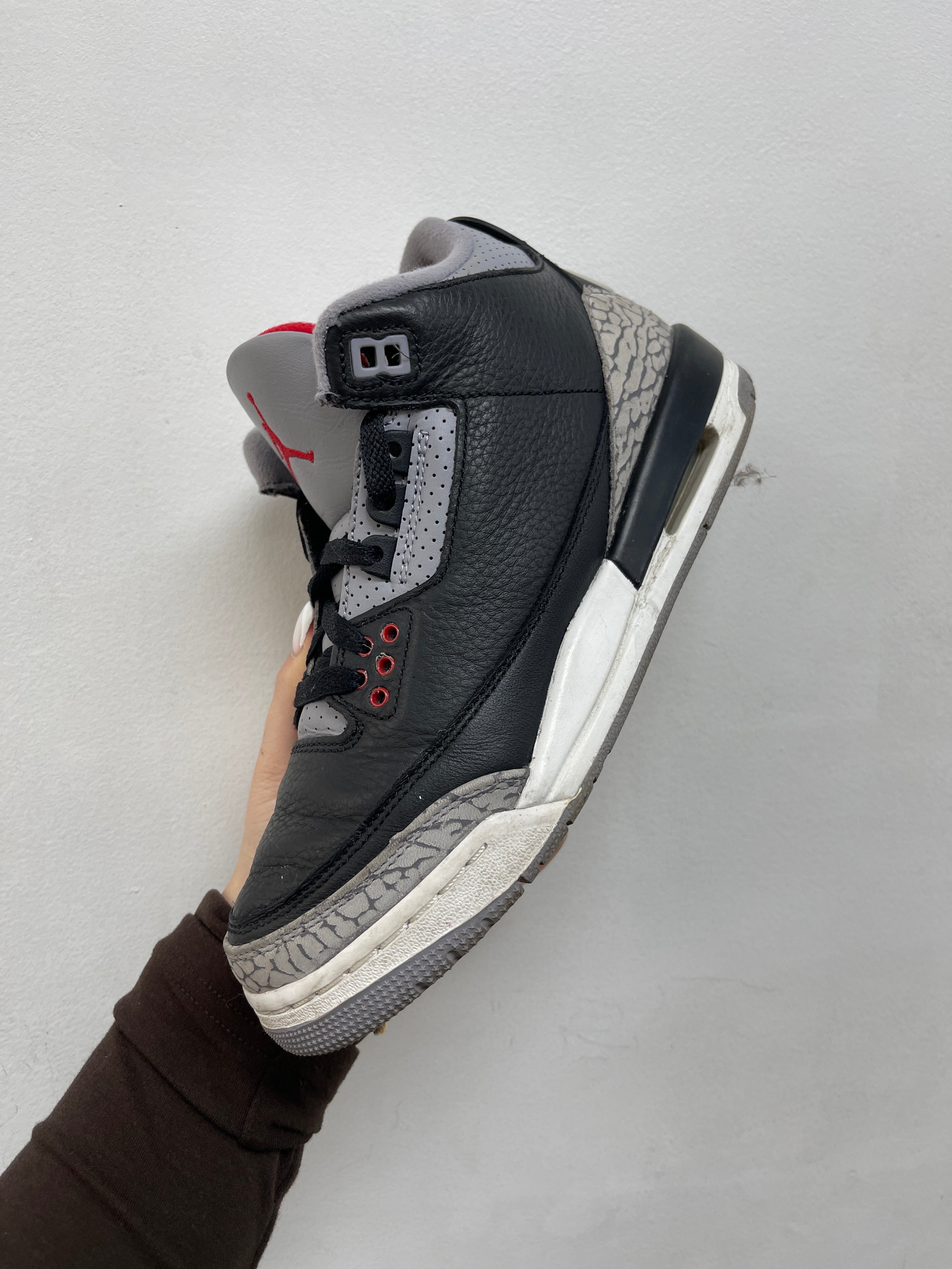 Jordan 3 Black Cement Sneakers