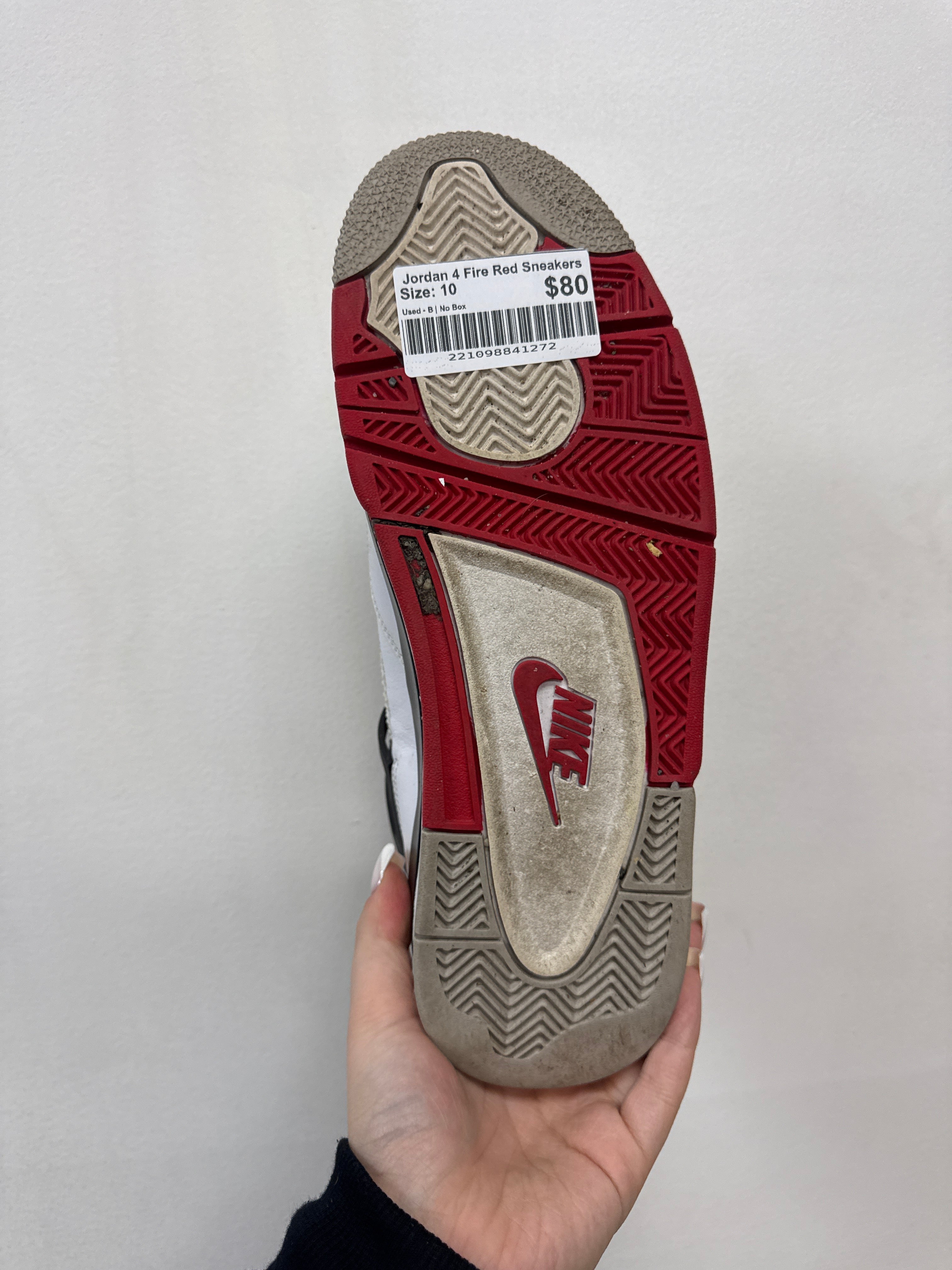 Jordan 4 Fire Red Sneakers