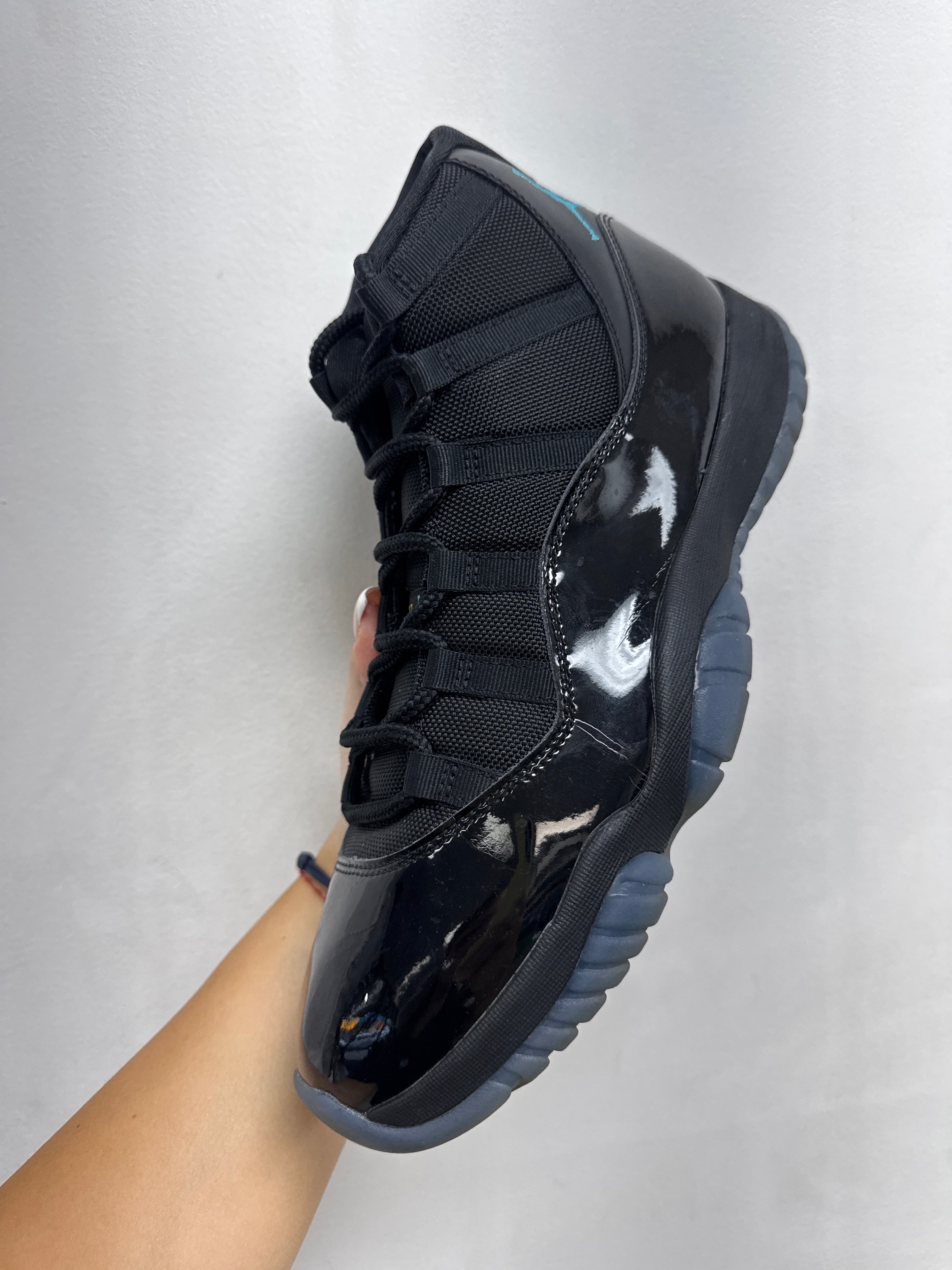 Jordan 11 Gamma Sneakers