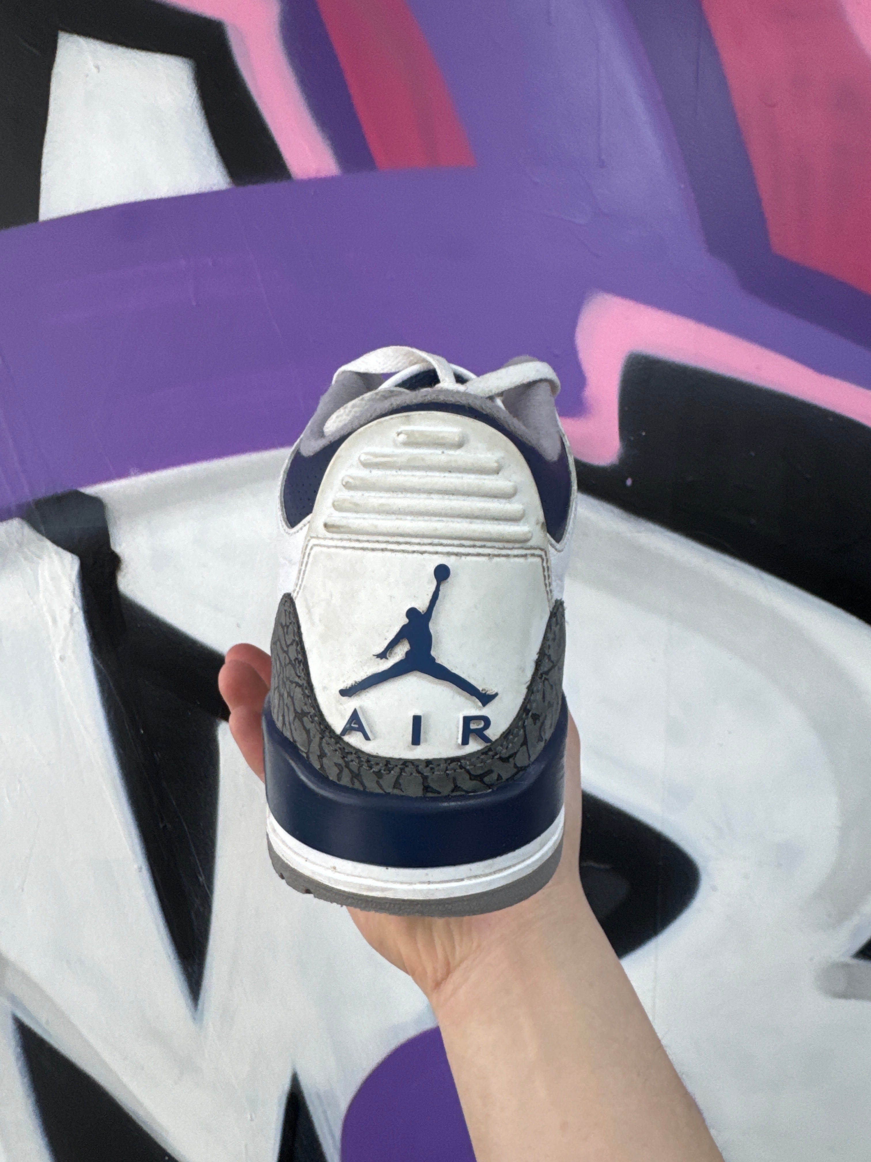 Jordan 3 Midnight Navy Sneakers