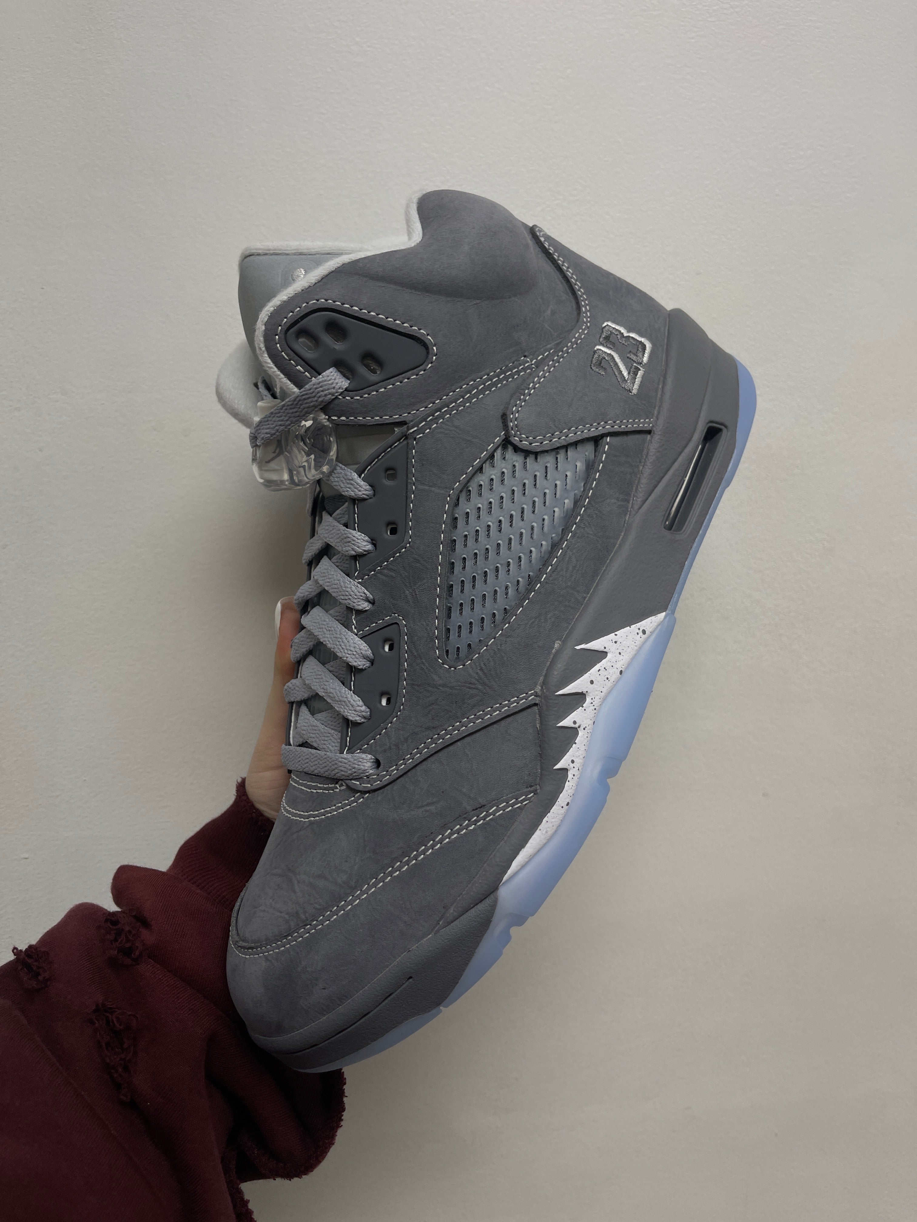 Jordan 5 Wolf Grey Sneakers