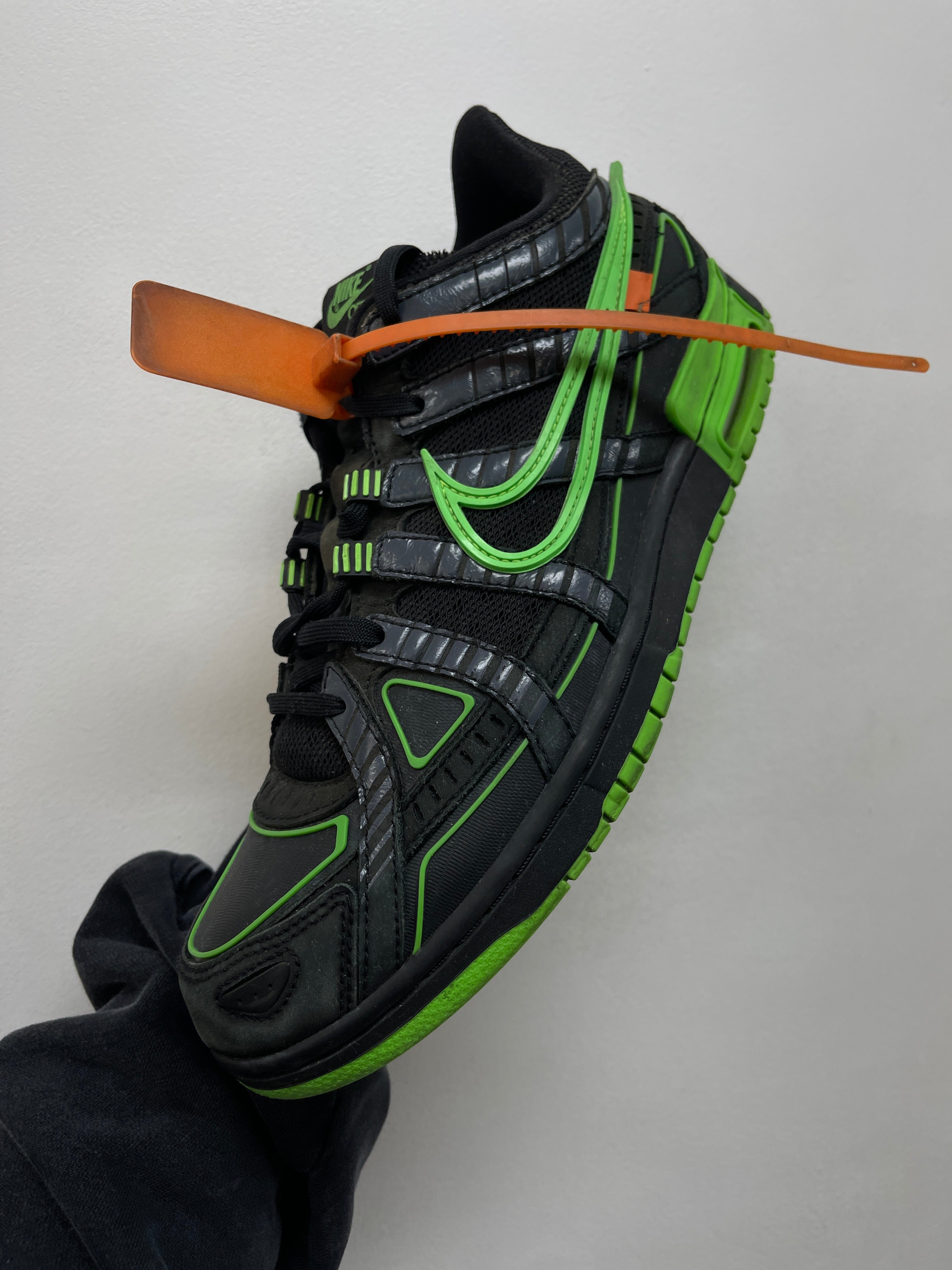 Nike x Off-White Rubber Dunk Green Strike Sneakers