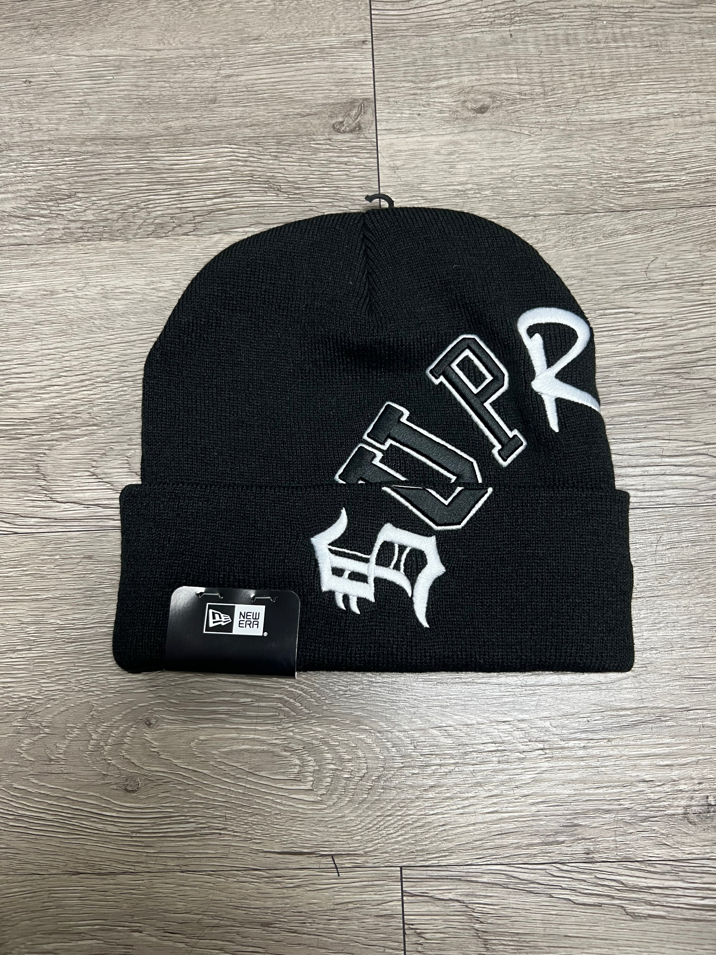 Supreme Black New Era Arc Beanie