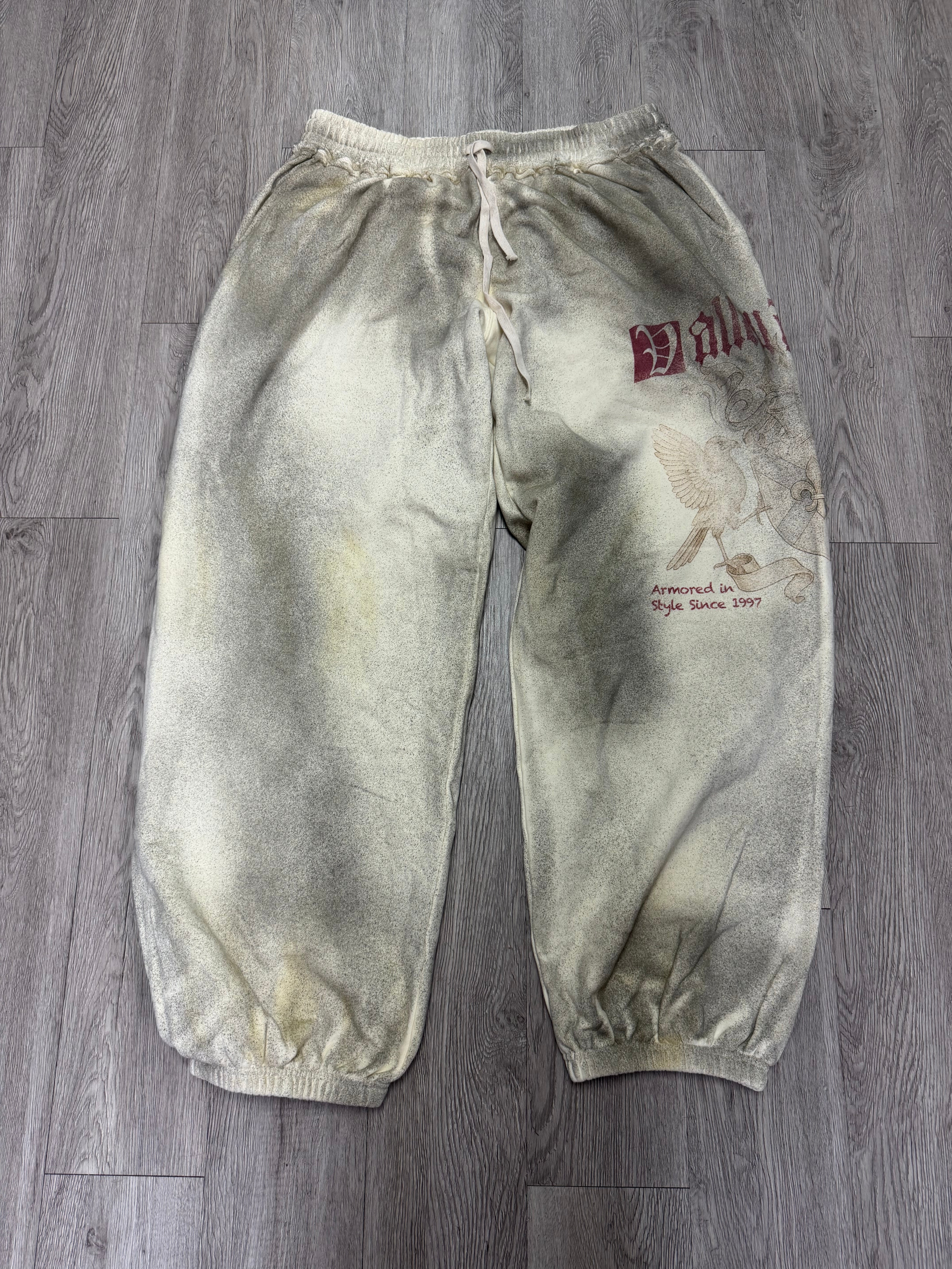 Vale Cream Red Guardian Sweats