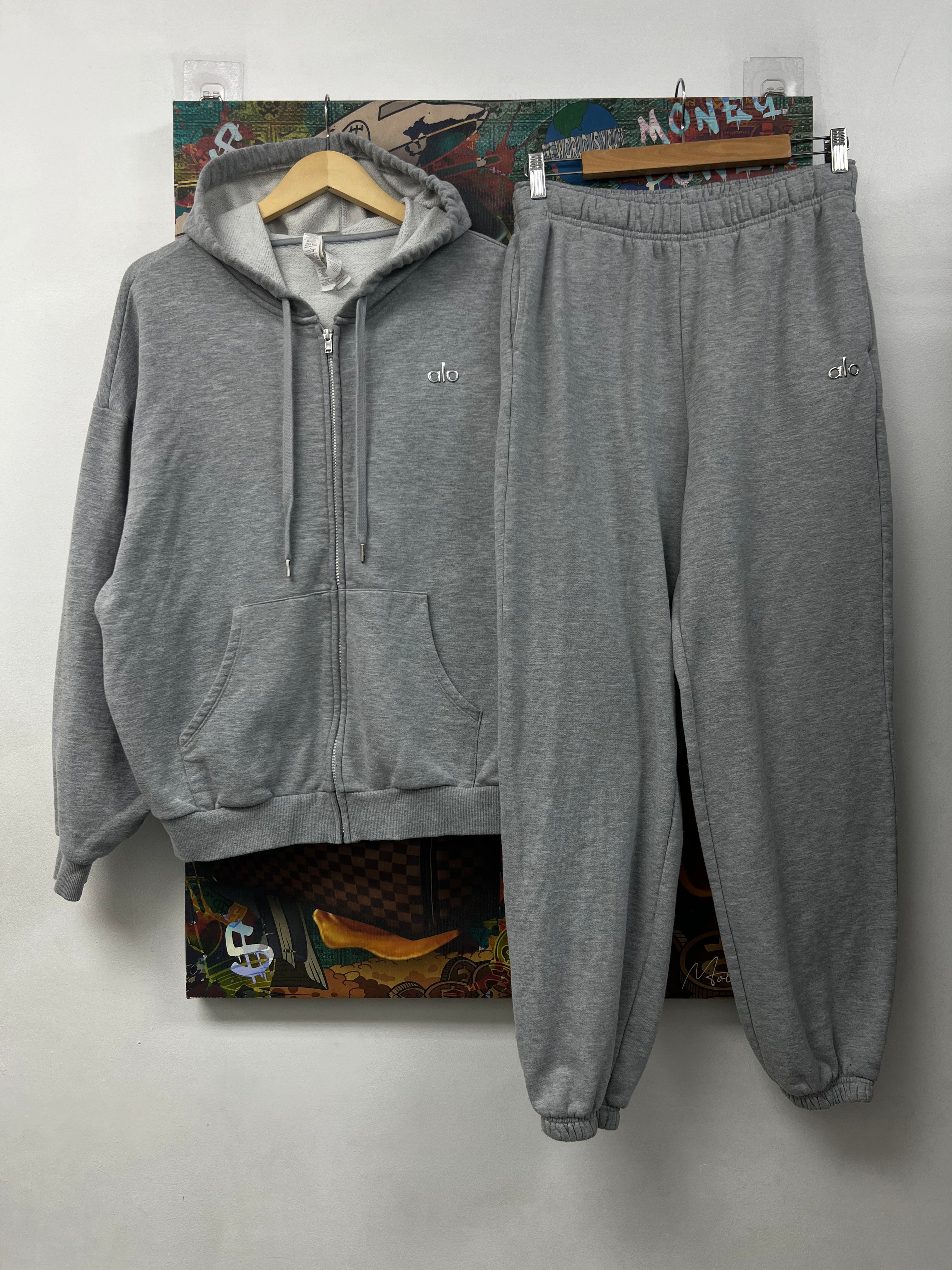 ALO Grey Accolade Zip Sweatsuit