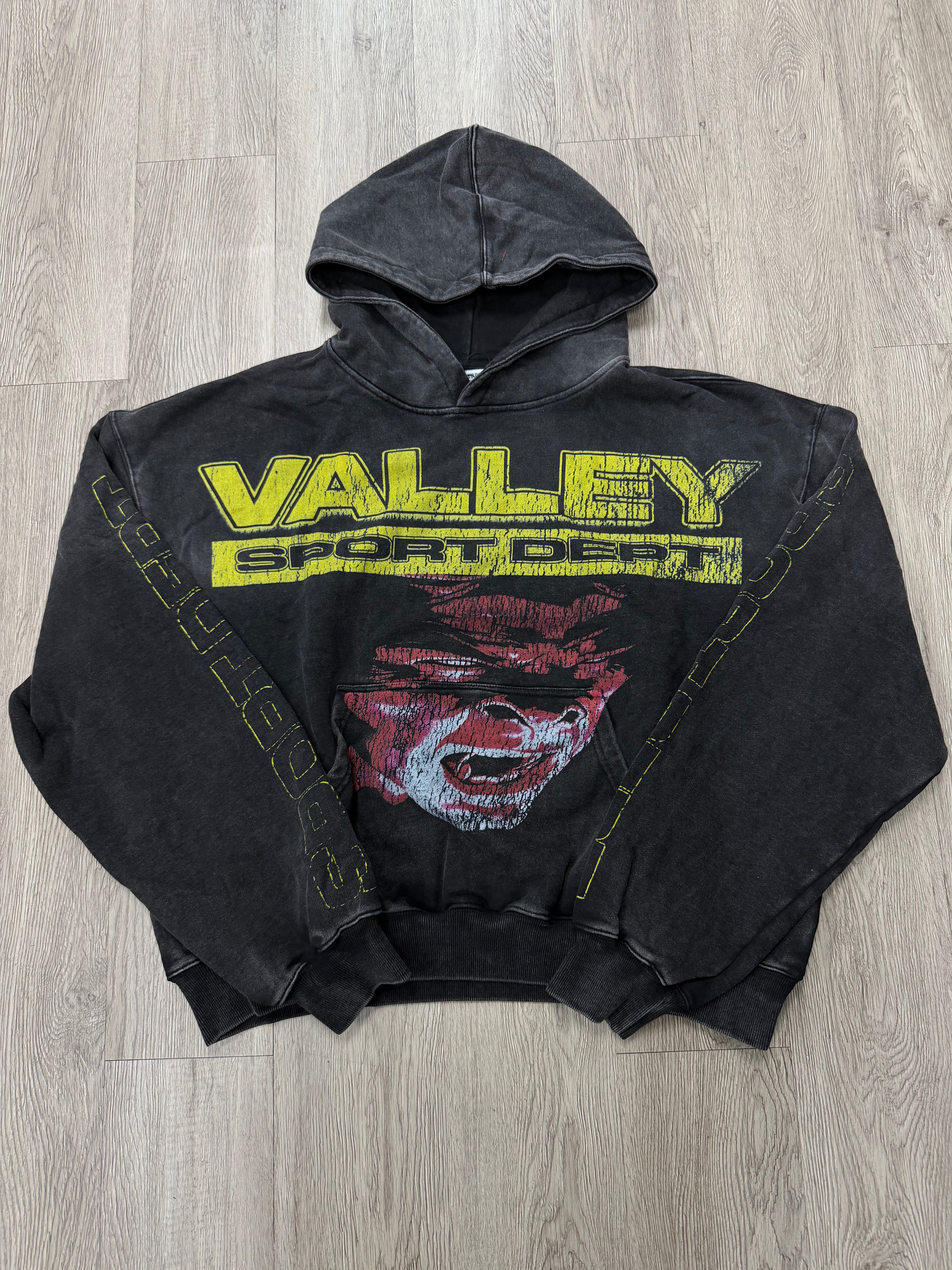 Vale Hellboy Pullover Hoodie