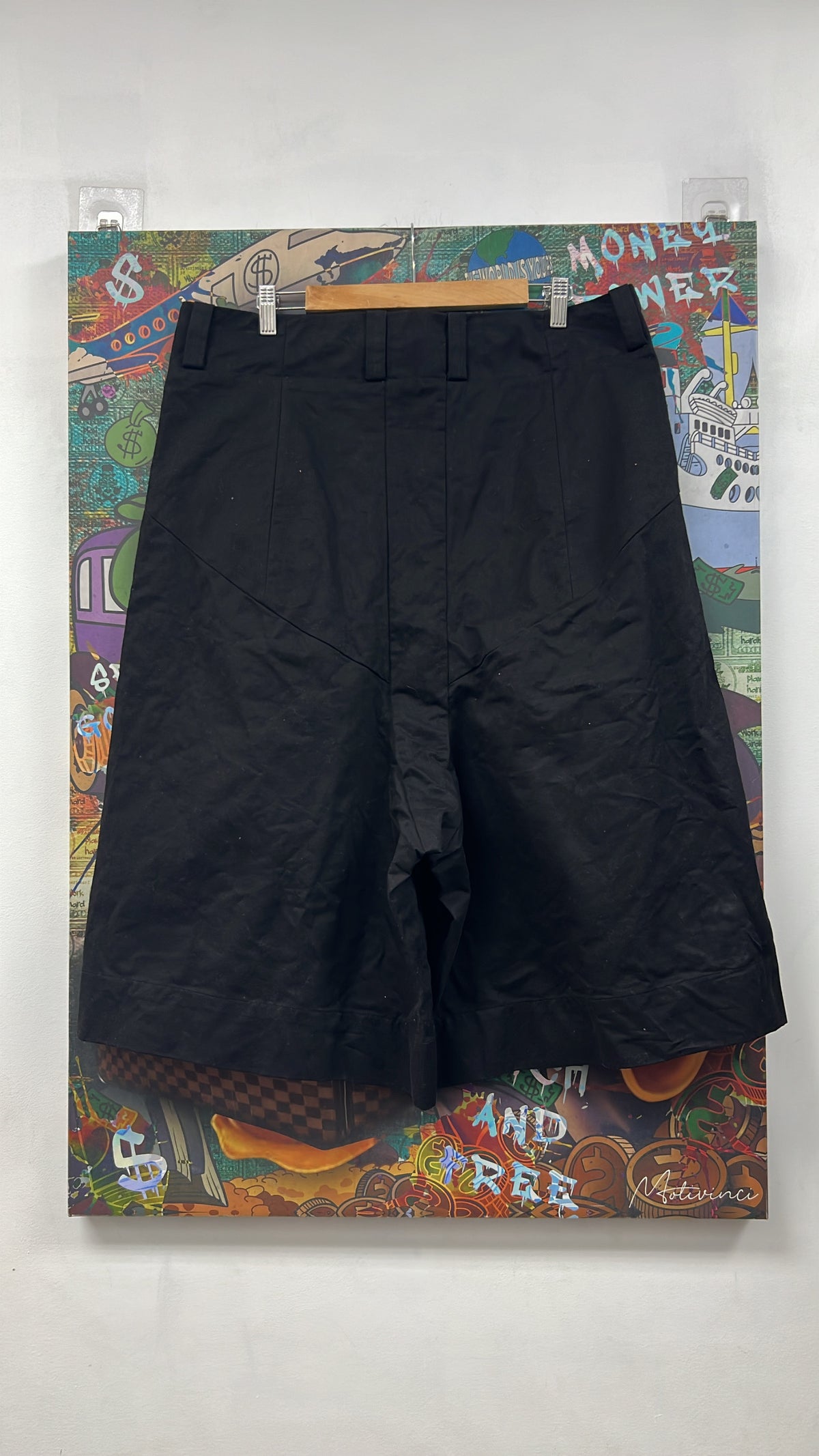 GV Gallery Black 3-4 Long Shorts