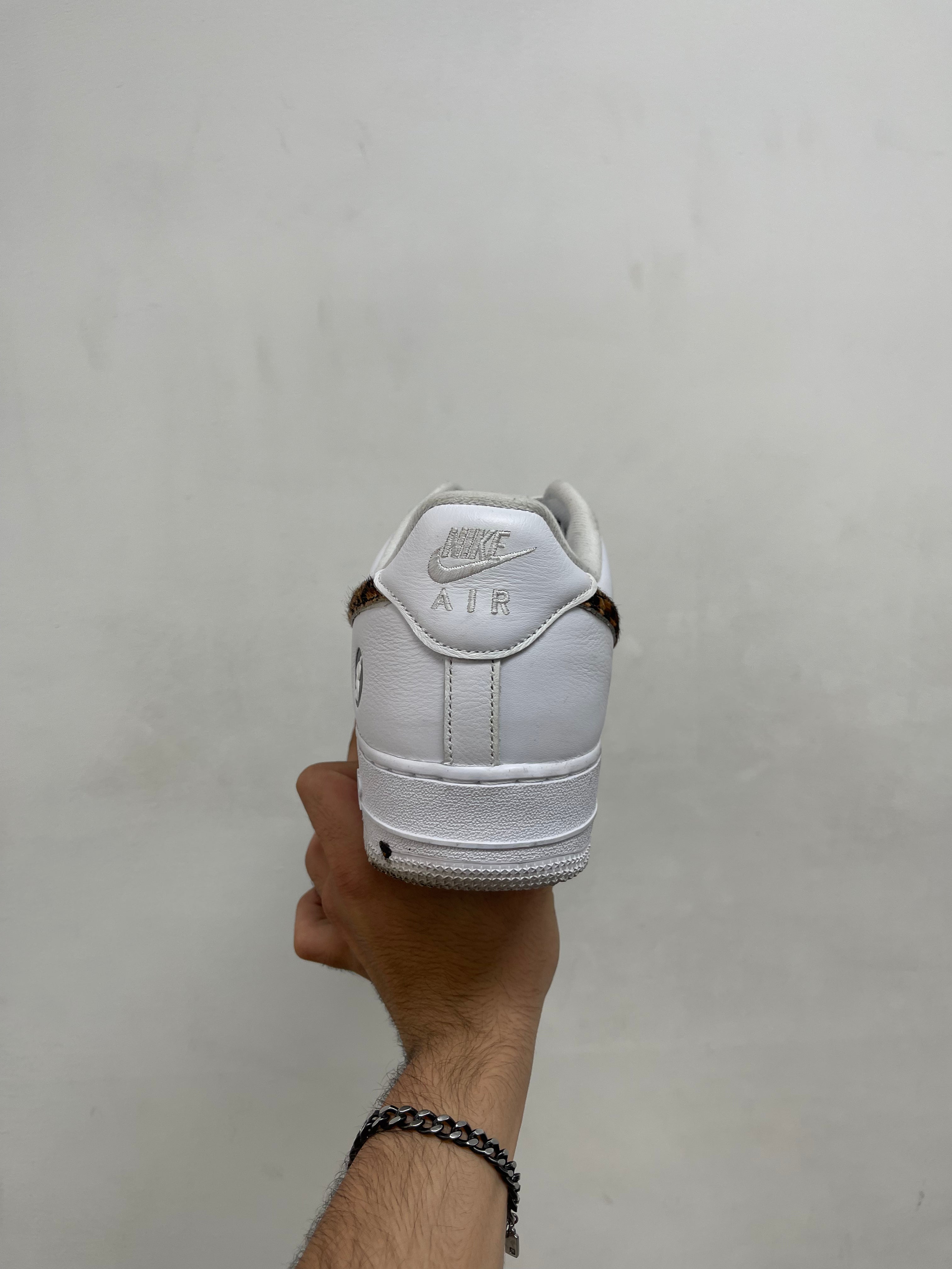 Nike Supreme Goodenough Sneakers