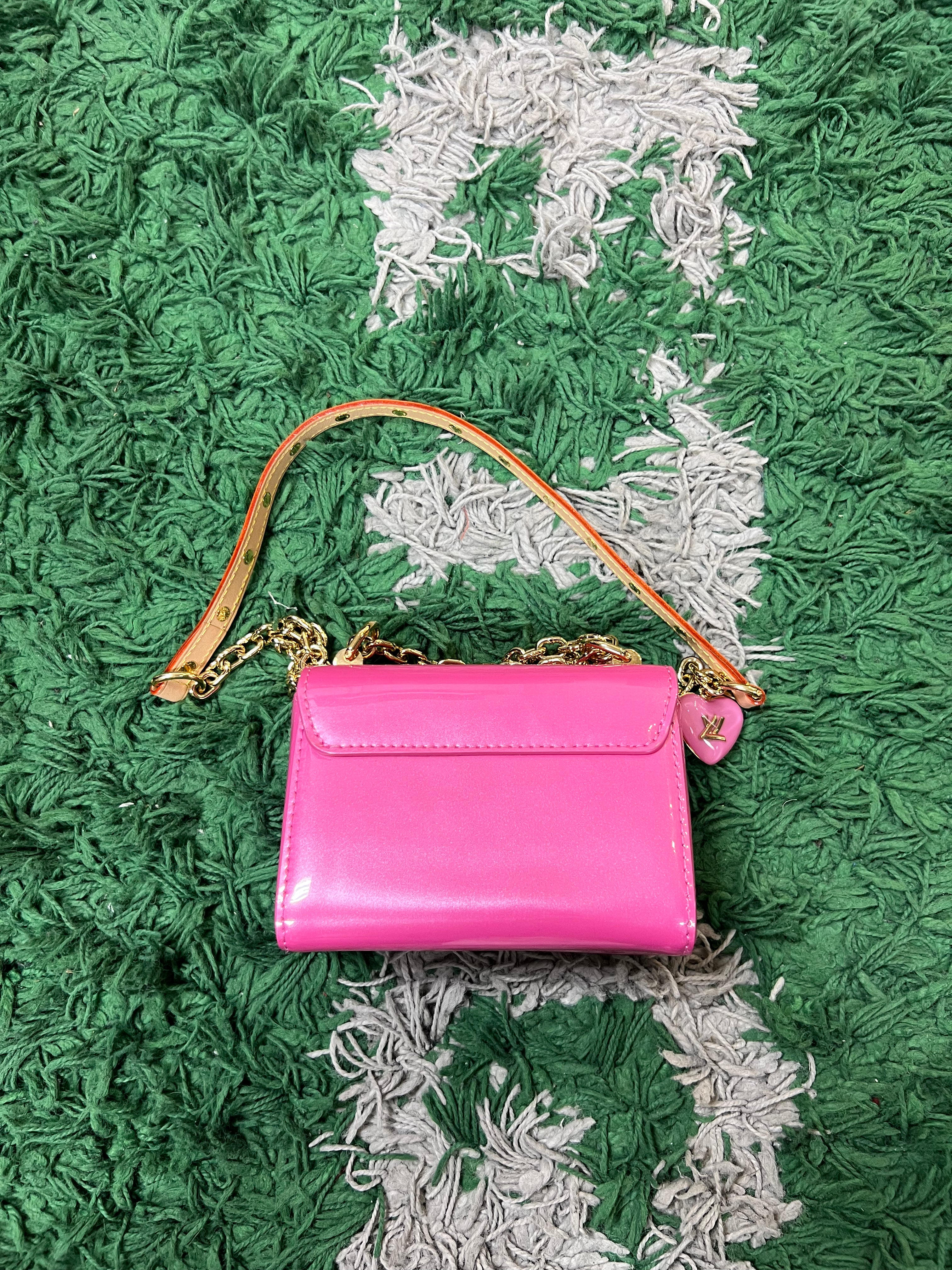 Louis Vuitton Pink Patent Chain Leather Bag Bag