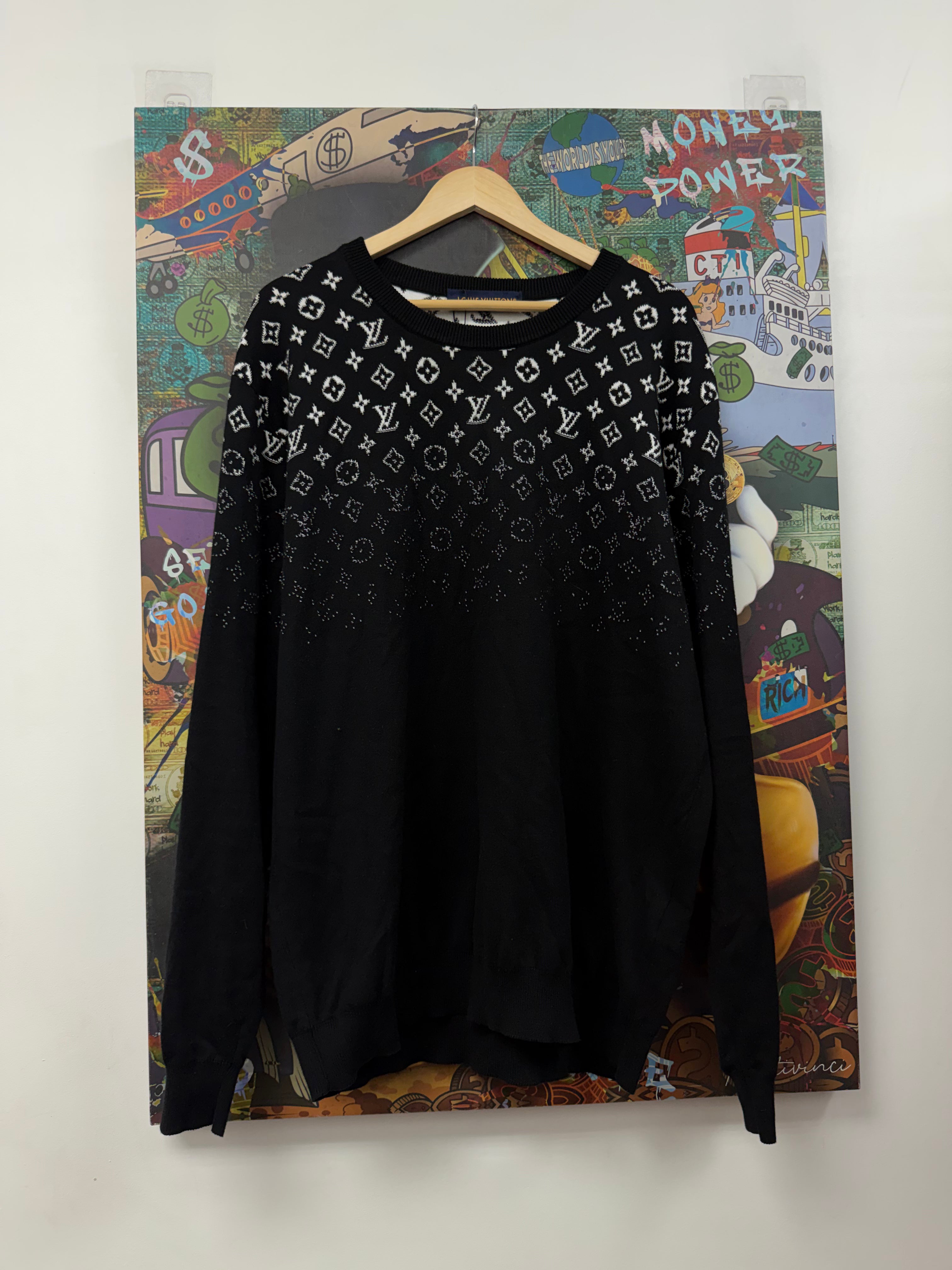 Louis Vuitton Black White Gradient Monogram (4L) Crewneck
