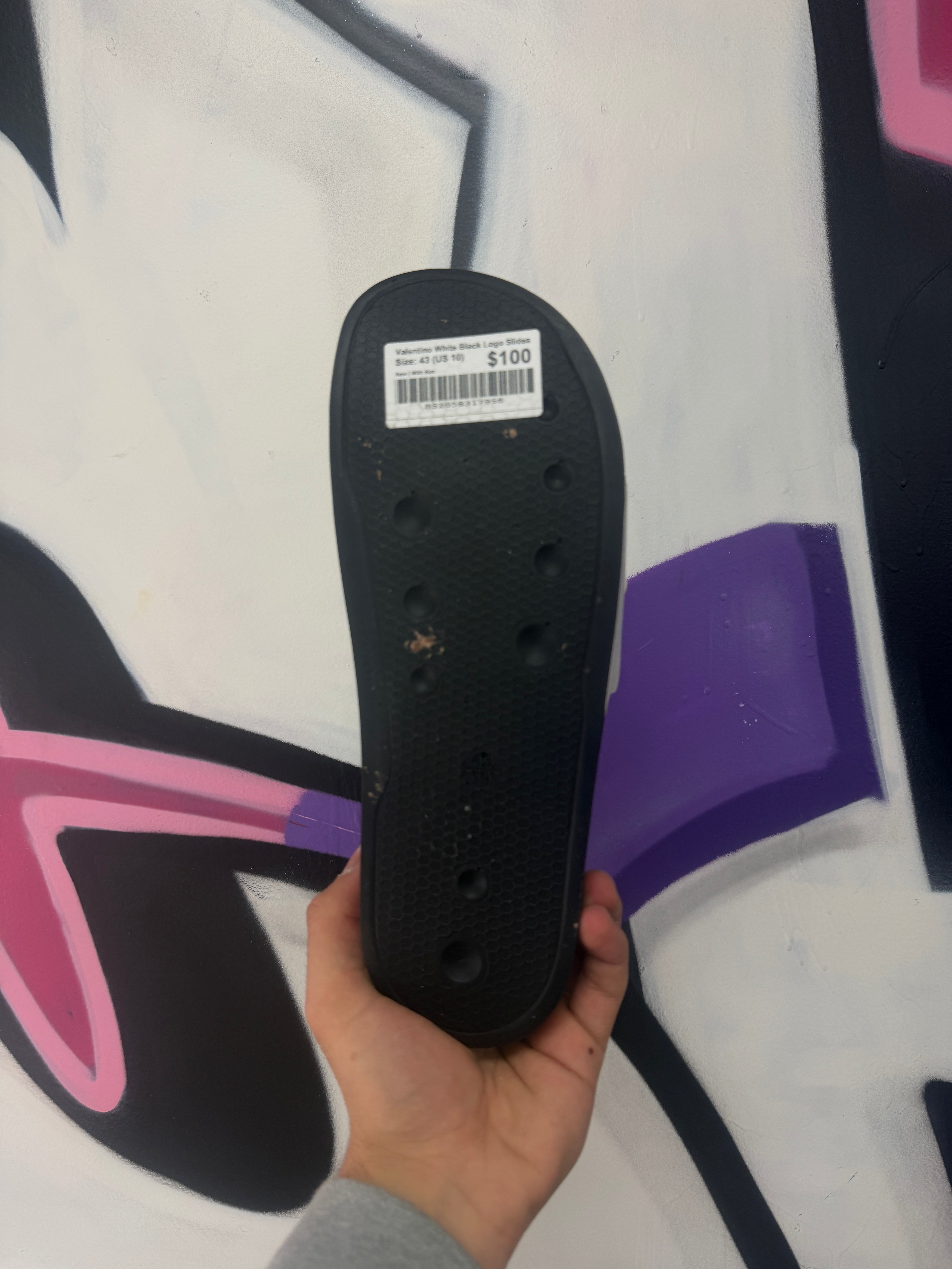 Valentino White Black Logo Slides