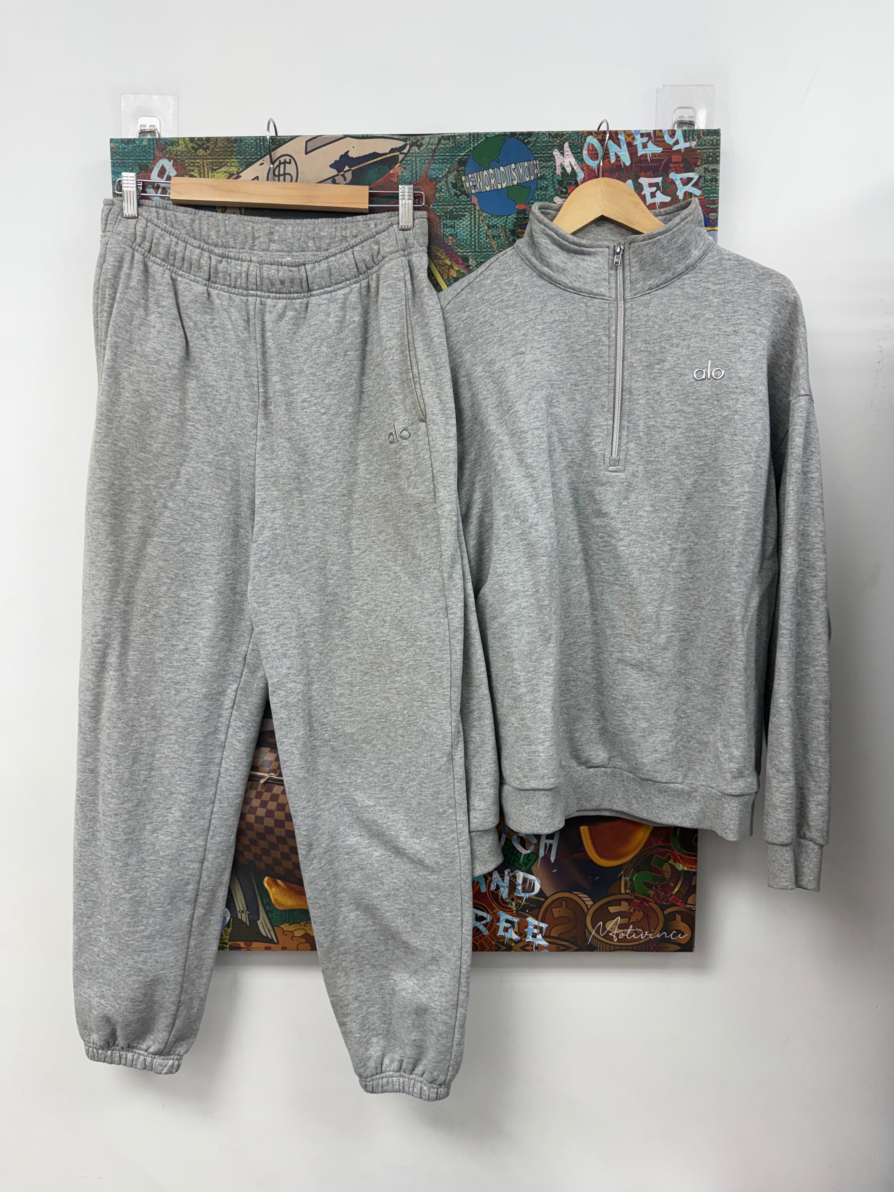 Alo Grey Accolade Quarter Zip Sweatsuit