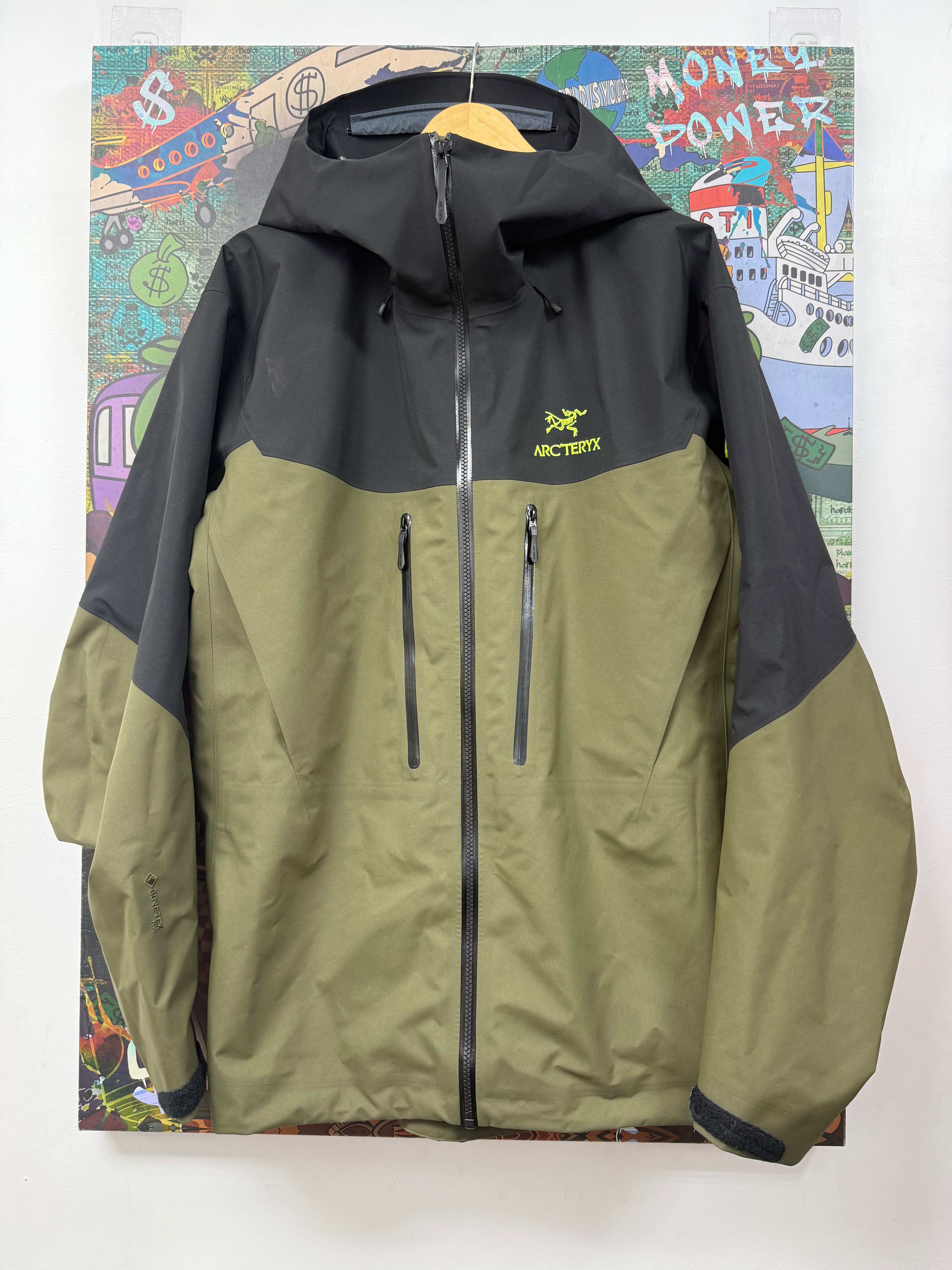 Arcteryx Alpha SV Olive Windbreaker Jacket