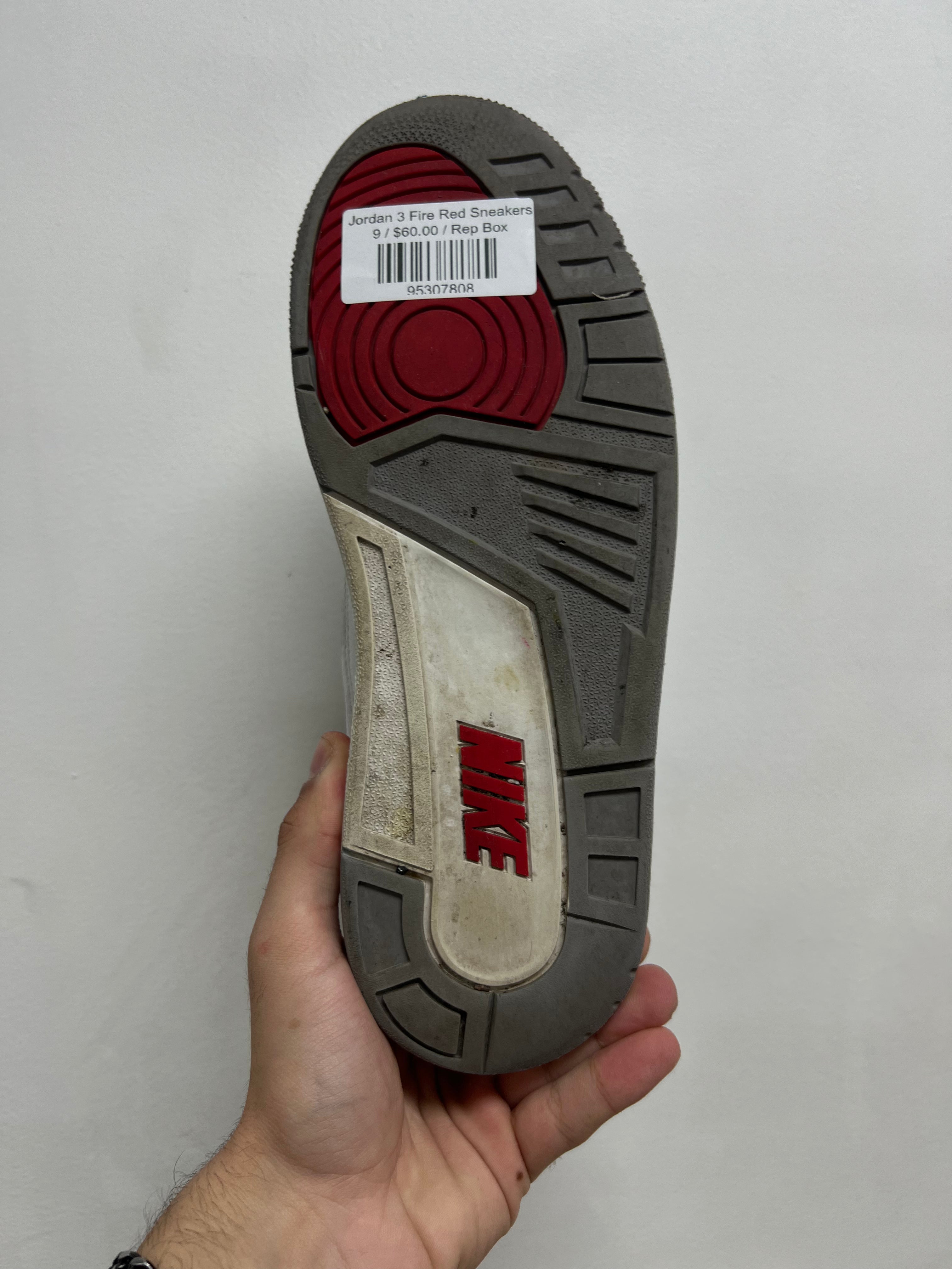 Jordan 3 Fire Red Sneakers