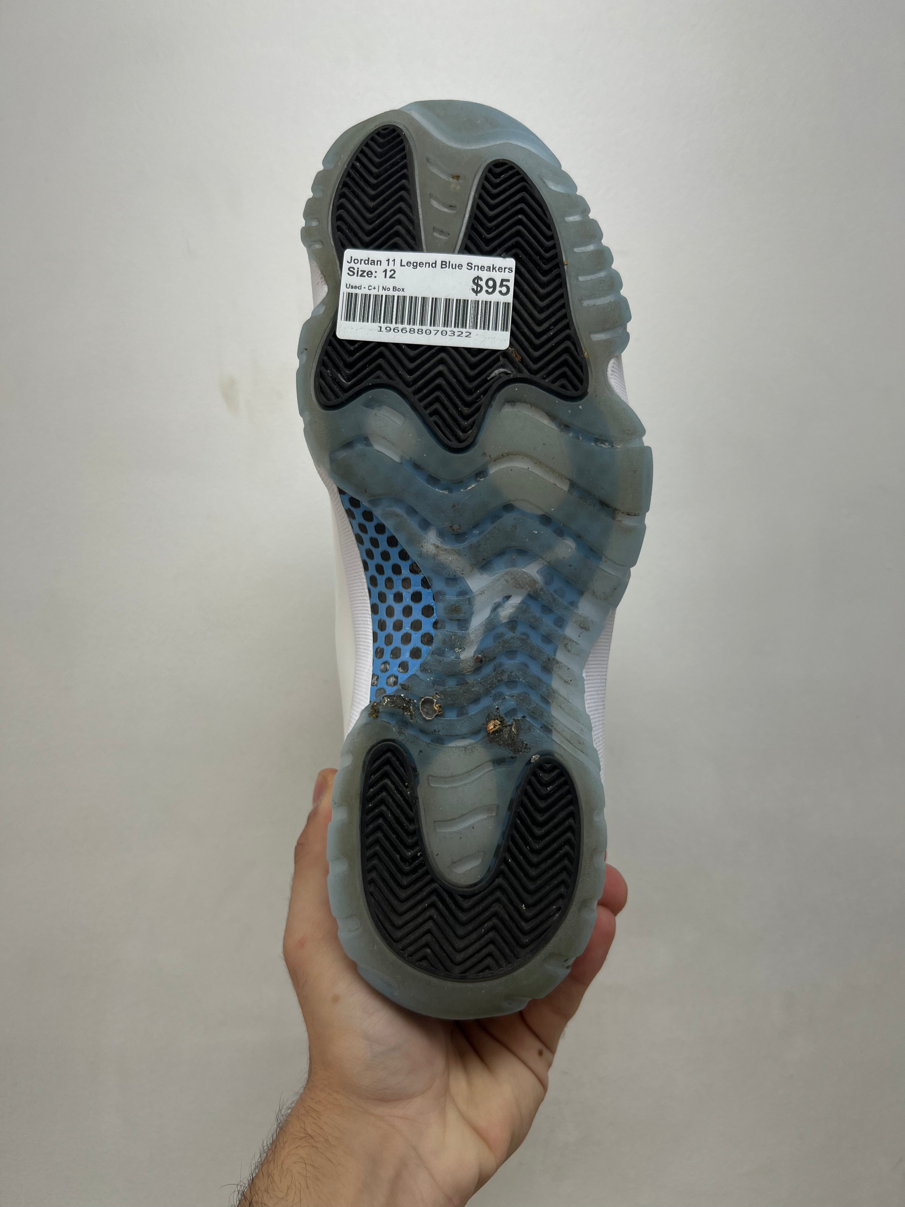 Jordan 11 Legend Blue Sneakers