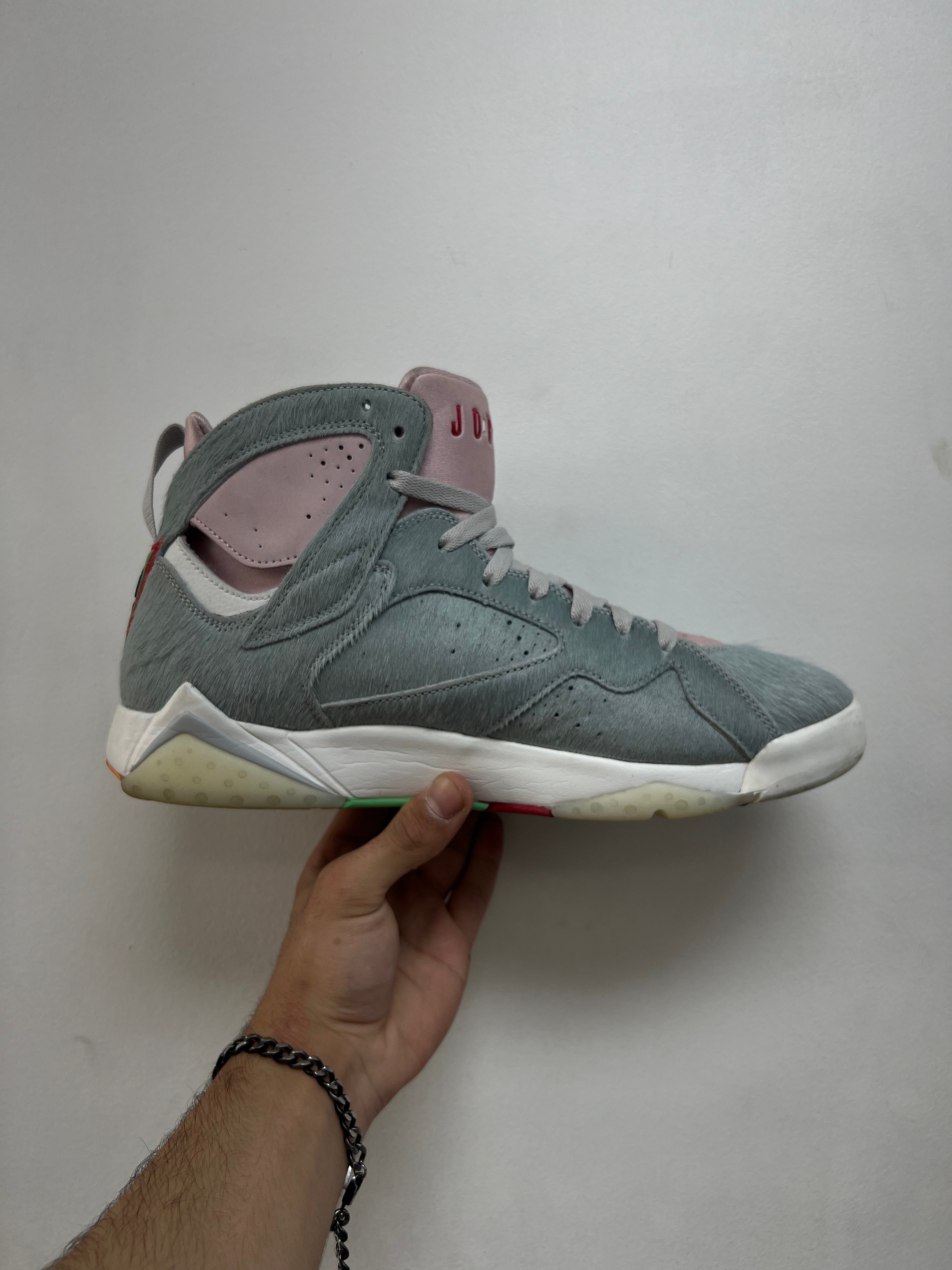 Jordan 7 Hare Sneakers
