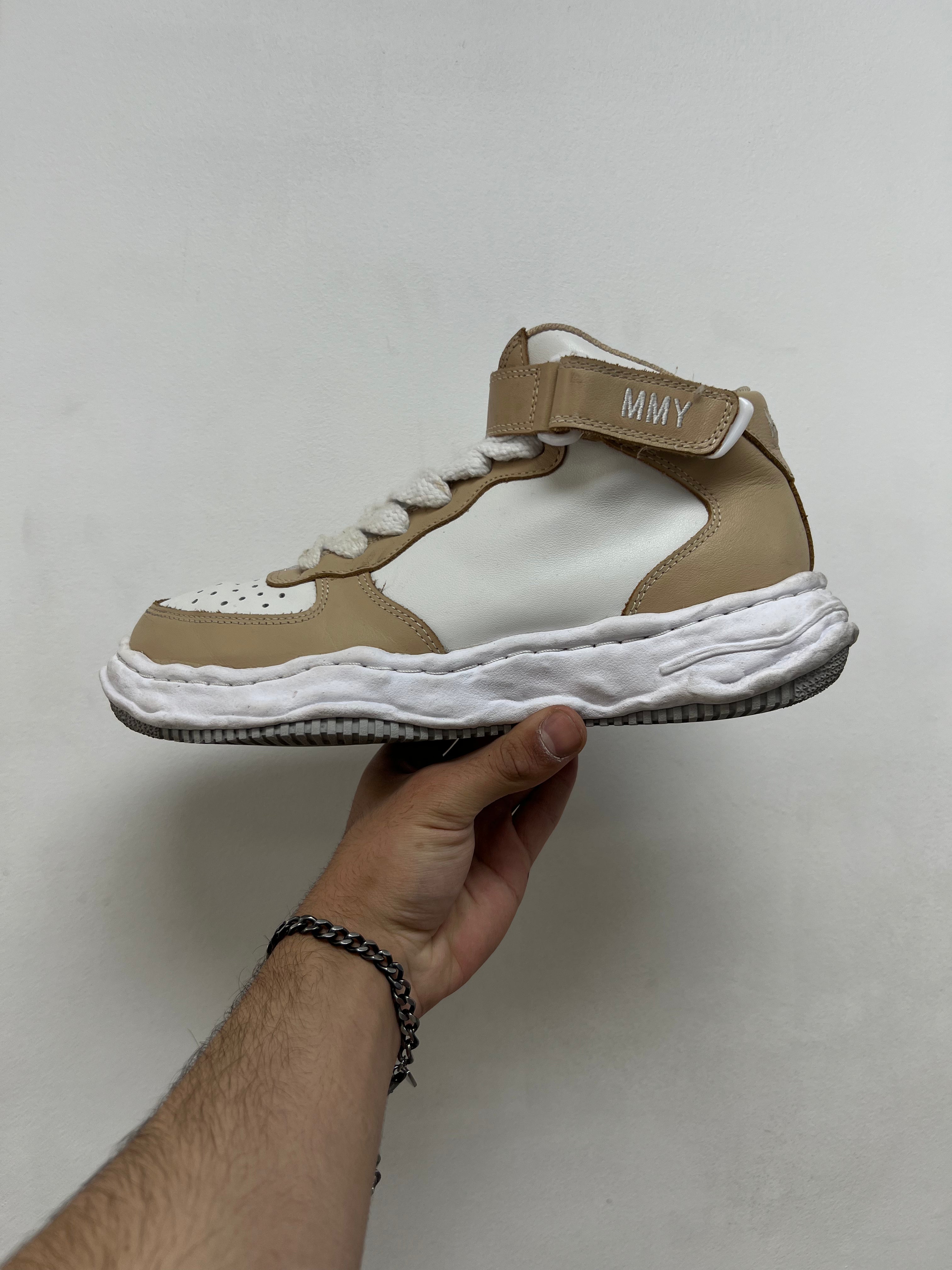 MMY Tan White Mid Wayne Sneakers