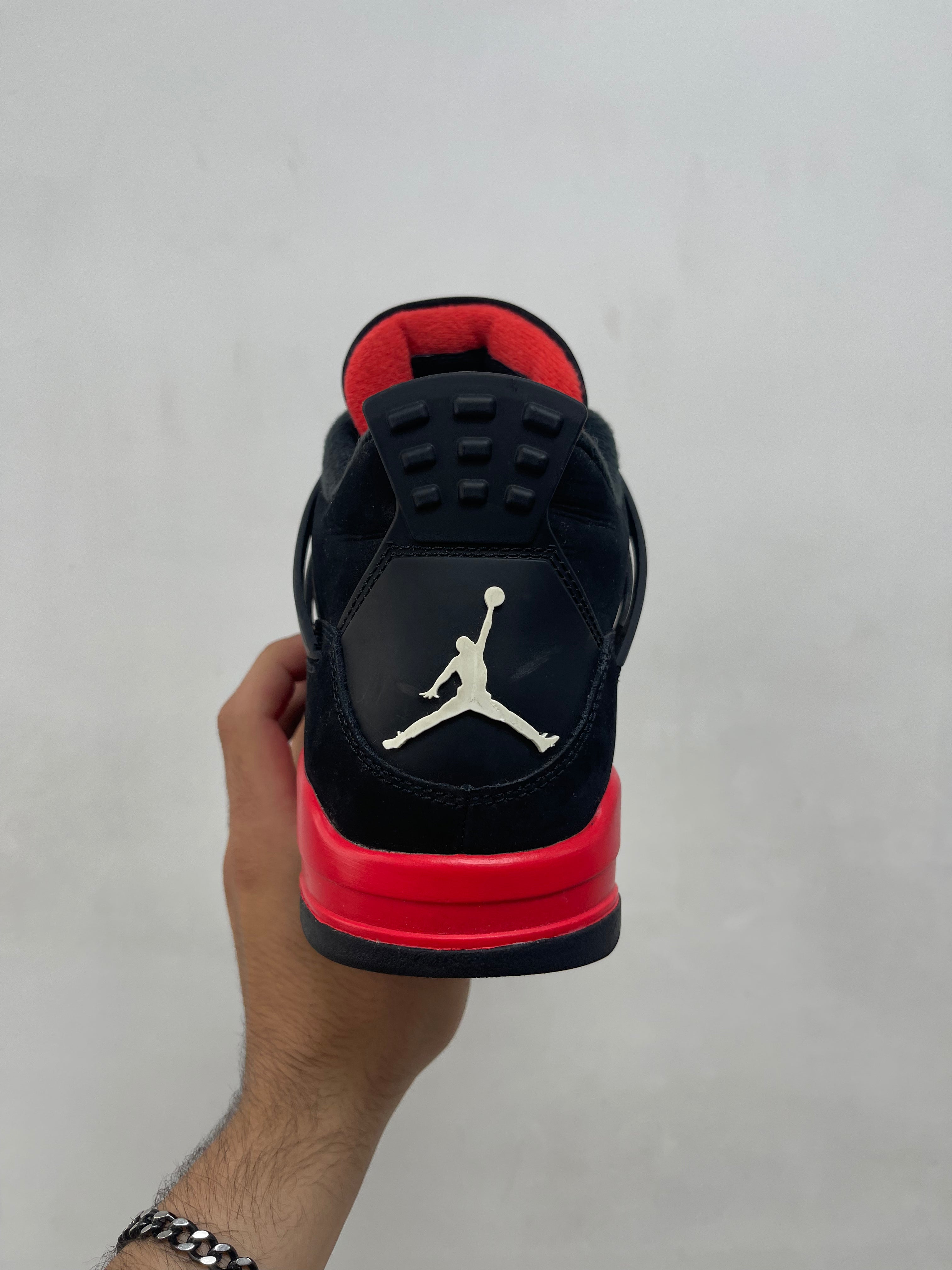Jordan 4 Red Thunder Sneakers