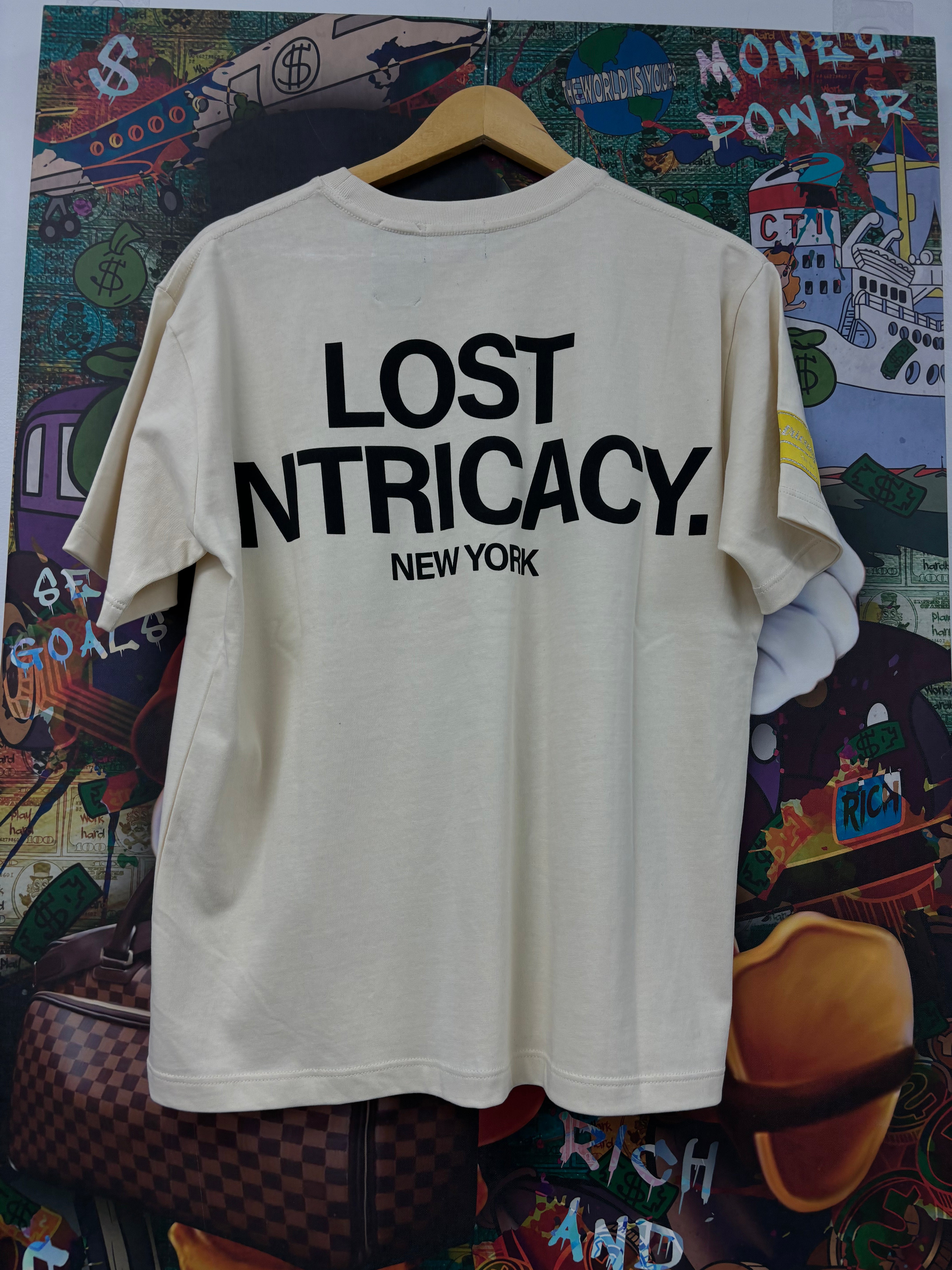 Lost Intricacy Kiss Liberty Tee