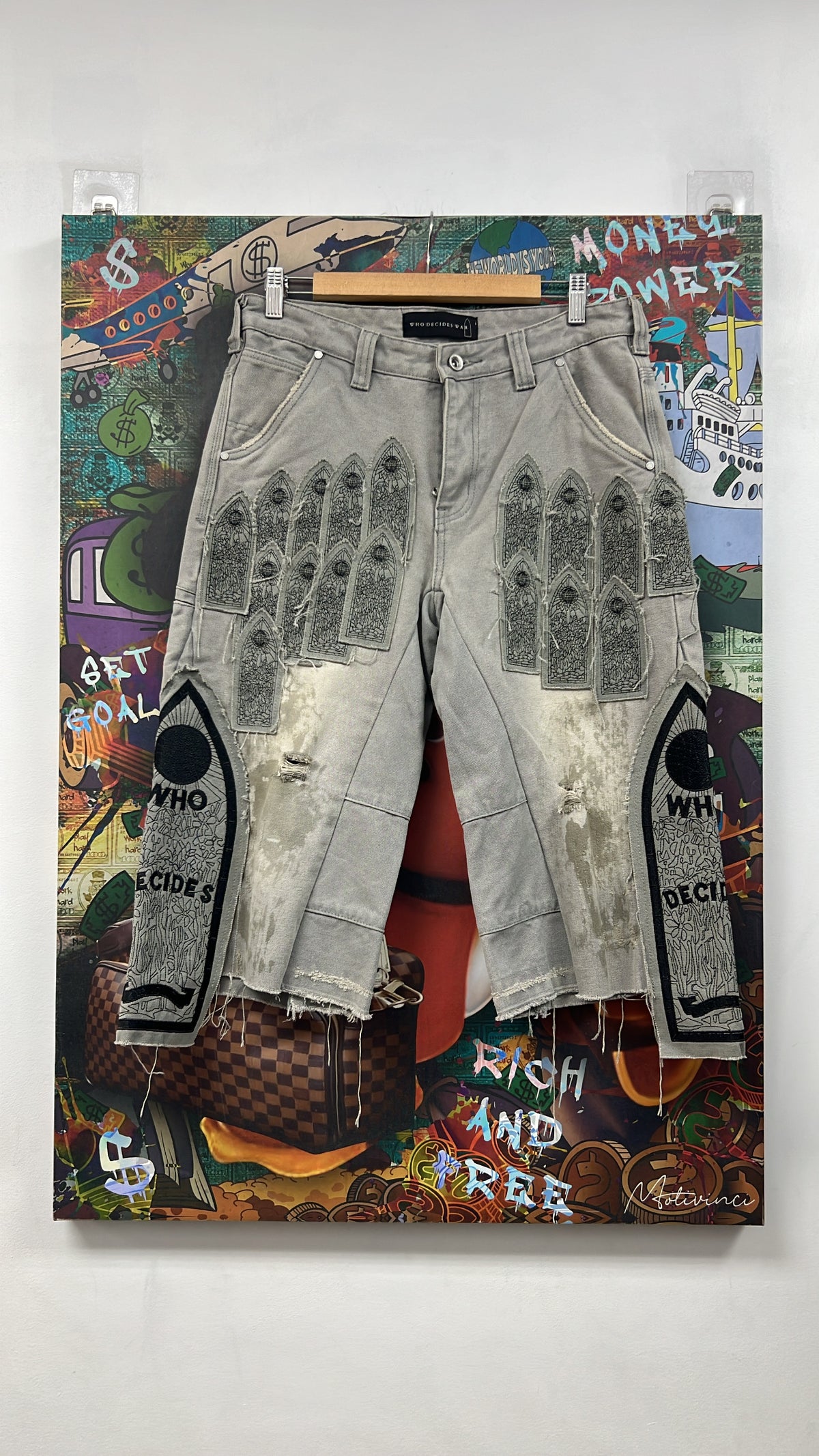 Who Decides War Patched Arch Carpenter Jean Shorts