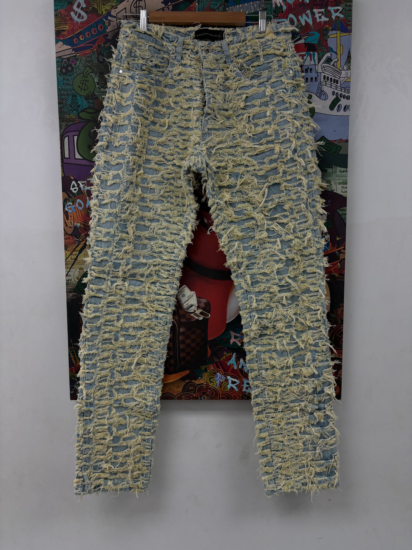 WDW Distressed Denim Bleach Wash Used 32