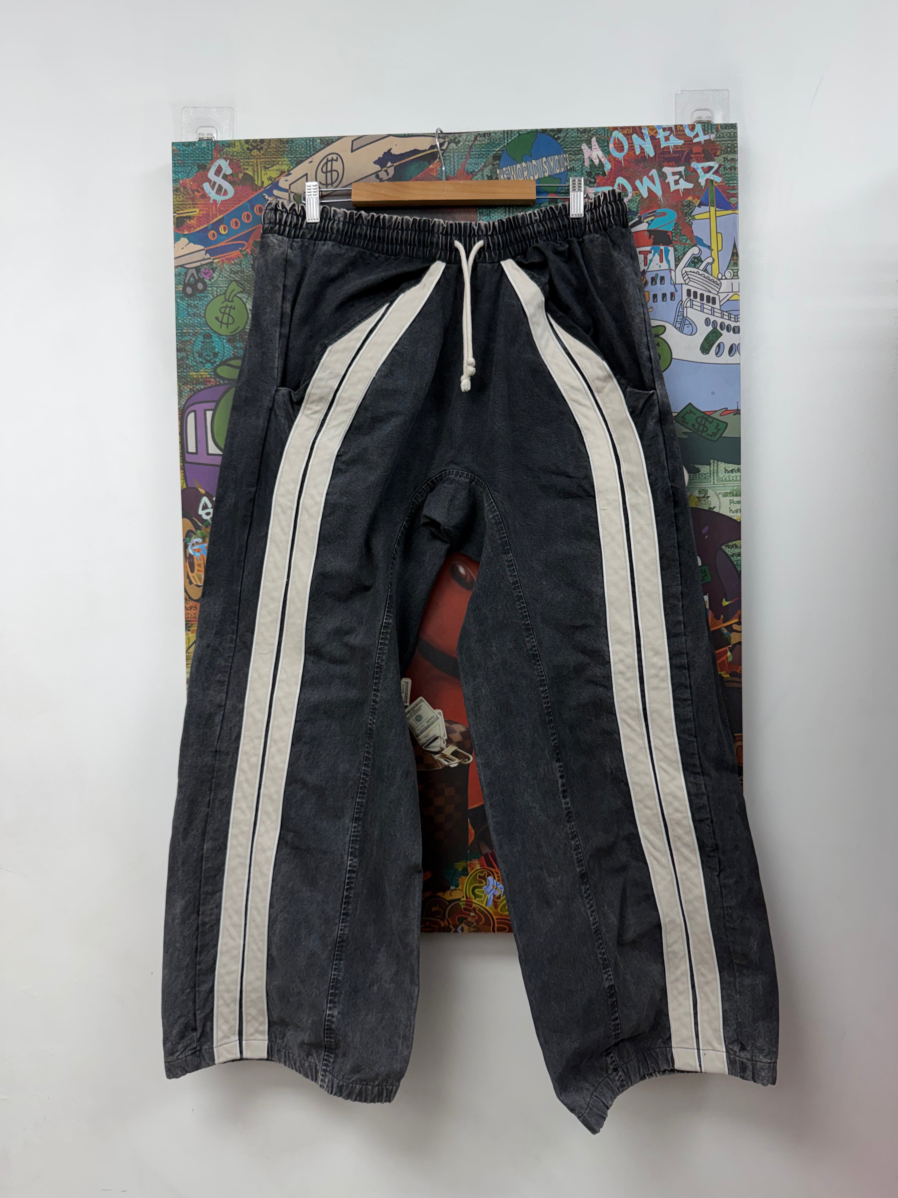 Rivington 124 Black Wash Arched Pants